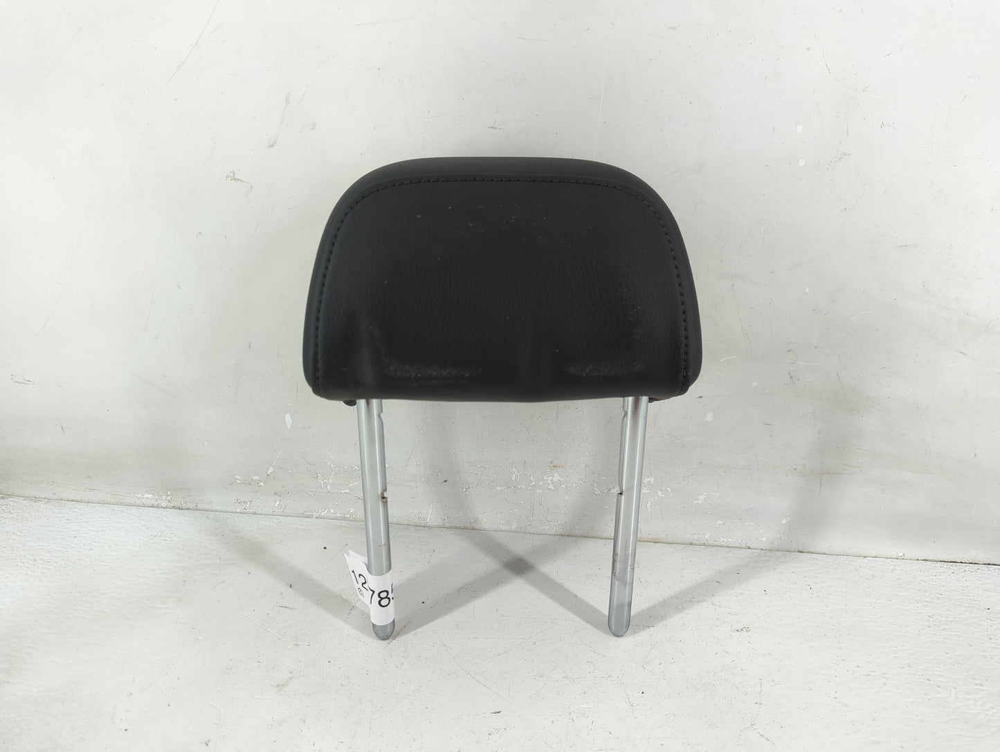 2013 Audi A4 Headrest Head Rest Front Driver Passenger Seat Fits OEM Used Auto Parts - Oemusedautoparts1.com
