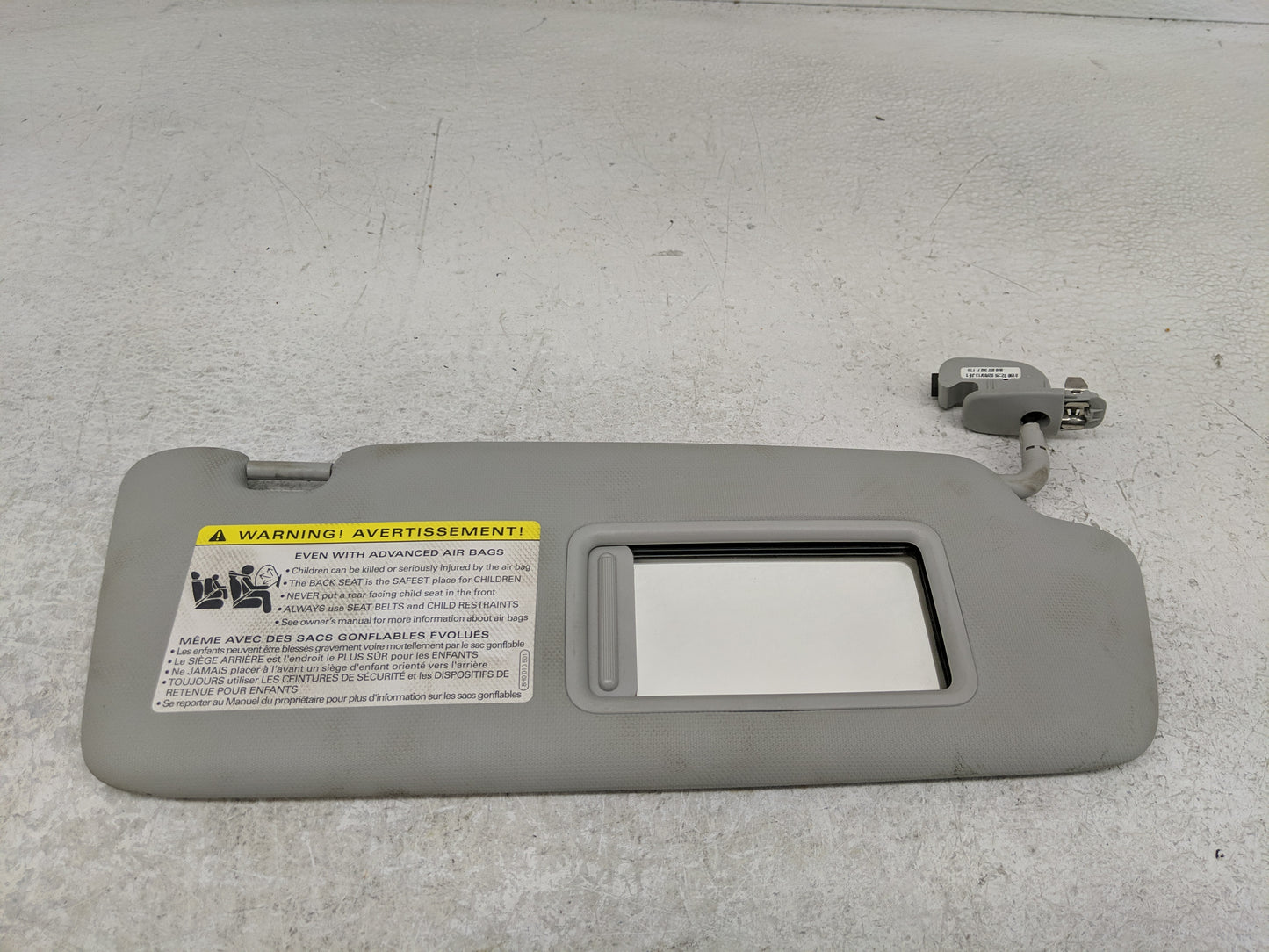 2013-2016 Audi A4 Sun Visor Shade Replacement Driver Left Mirror Fits Fits 2013 2014 2015 2016 OEM Used Auto Parts - Oemused