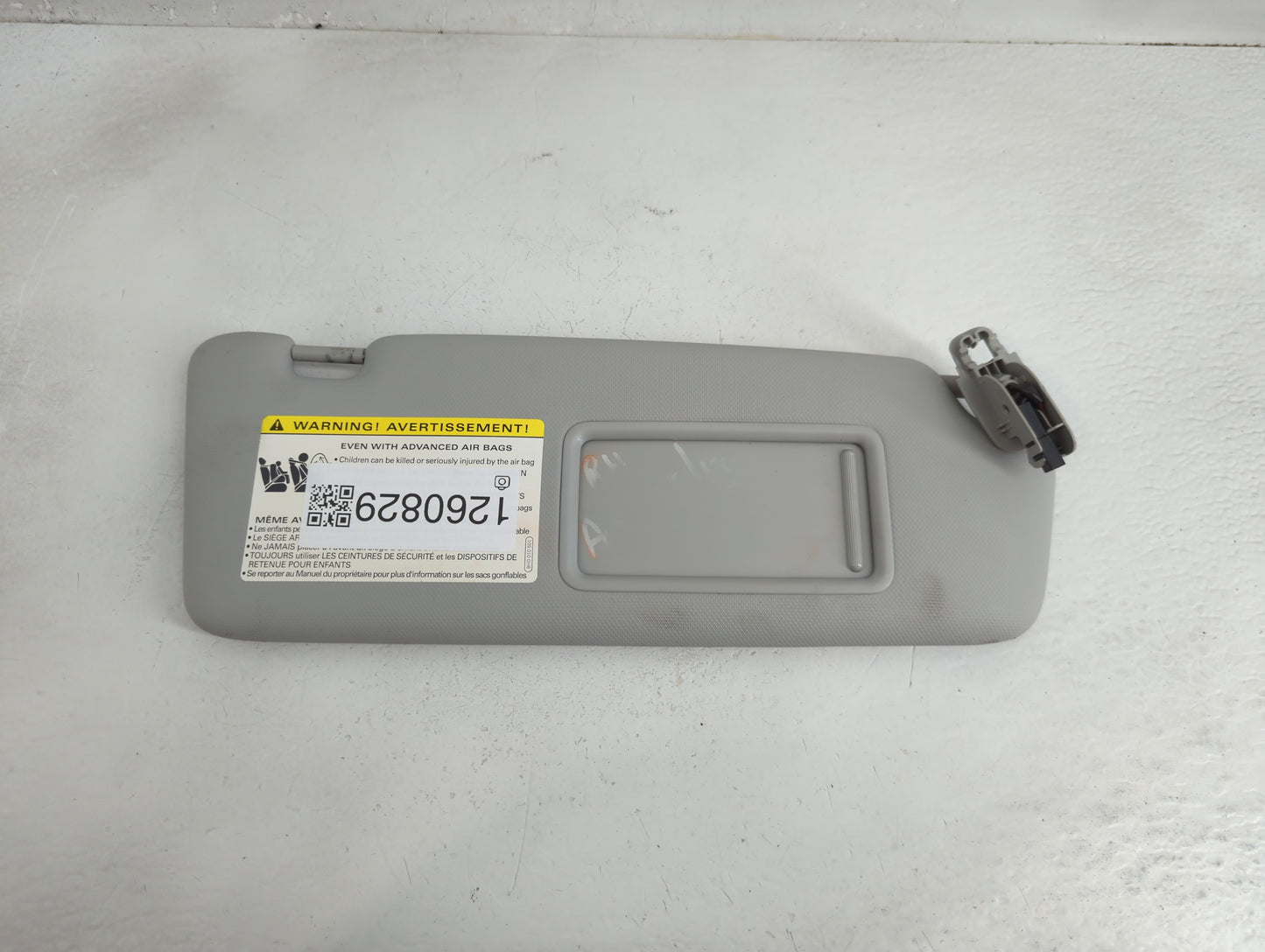 2013-2016 Audi A4 Sun Visor Shade Replacement Passenger Right Mirror Fits Fits 2013 2014 2015 2016 OEM Used Auto Parts - Oem