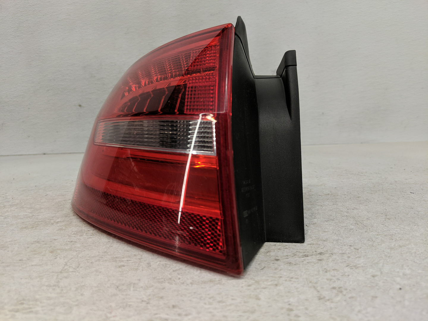 2013-2016 Audi A4 Tail Light Assembly Driver Left OEM P/N:8K9945095AC Fits Fits 2013 2014 2015 2016 OEM Used Auto Parts - Oe