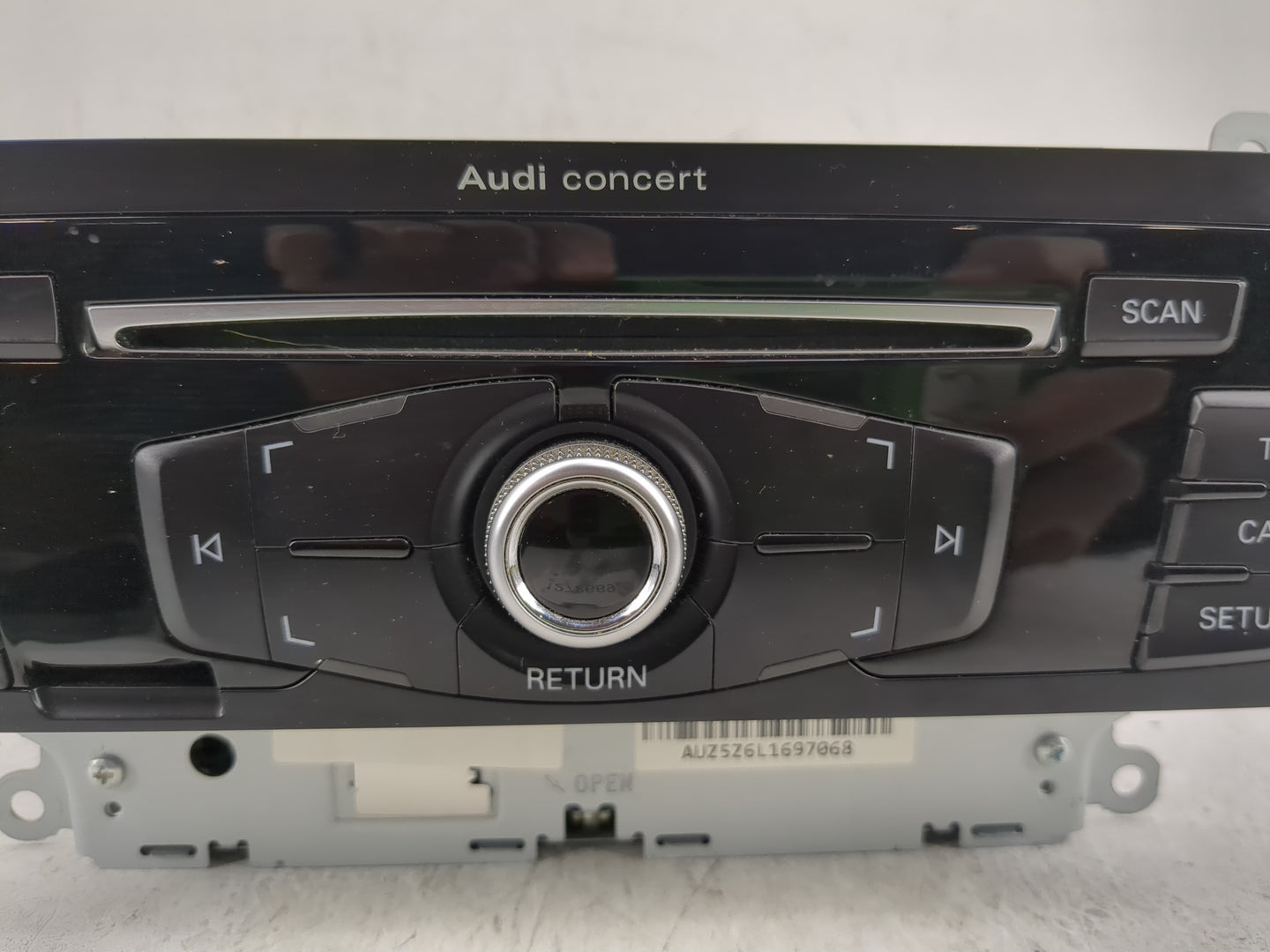 2013-2016 Audi A4 Radio AM FM Cd Player Receiver Replacement P/N:8R1 035 186 B Fits Fits 2013 2014 2015 2016 OEM Used Auto P