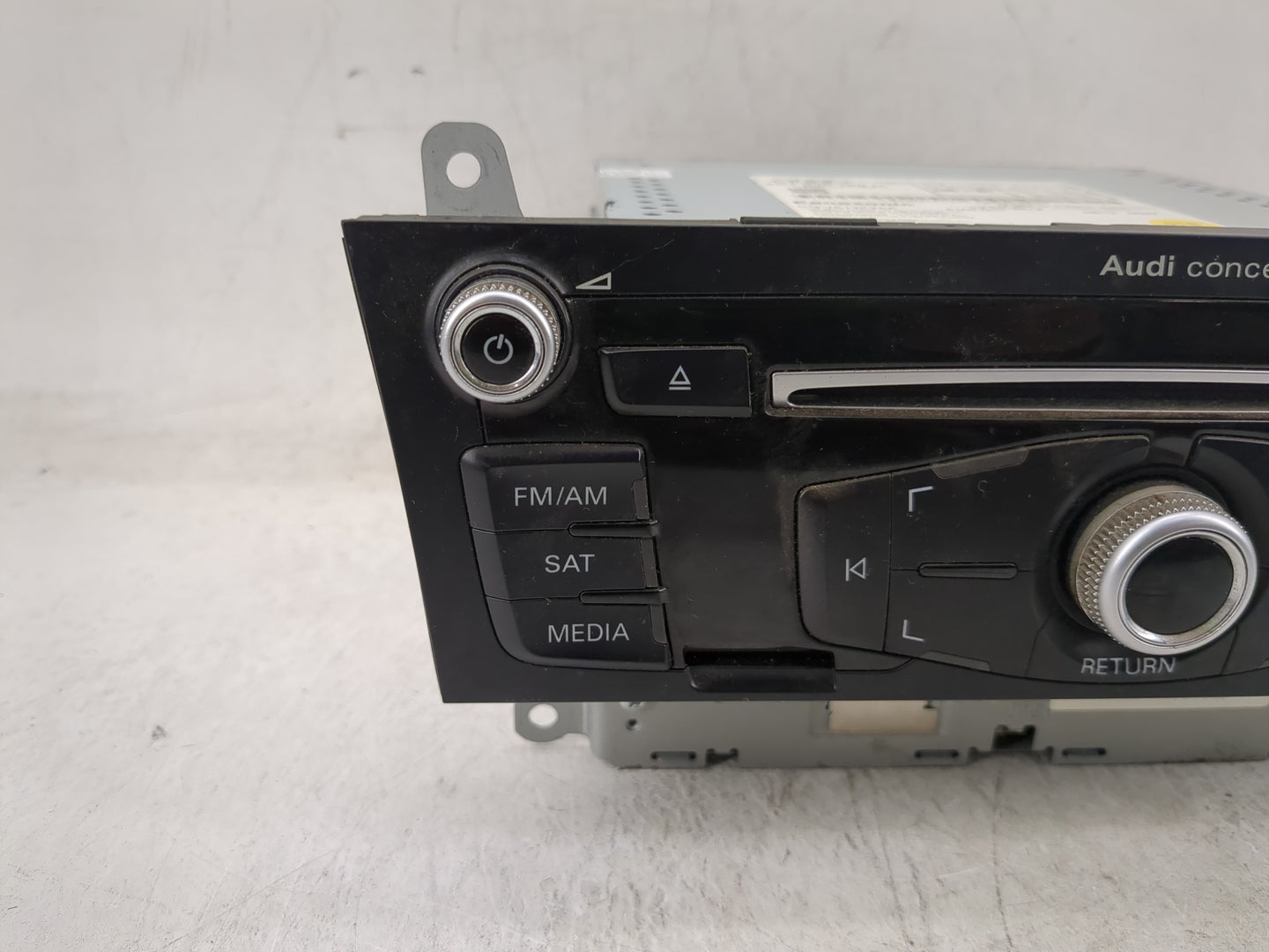 2013-2016 Audi A4 Radio AM FM Cd Player Receiver Replacement P/N:8R1 035 186 H Fits Fits 2013 2014 2015 2016 OEM Used Auto P