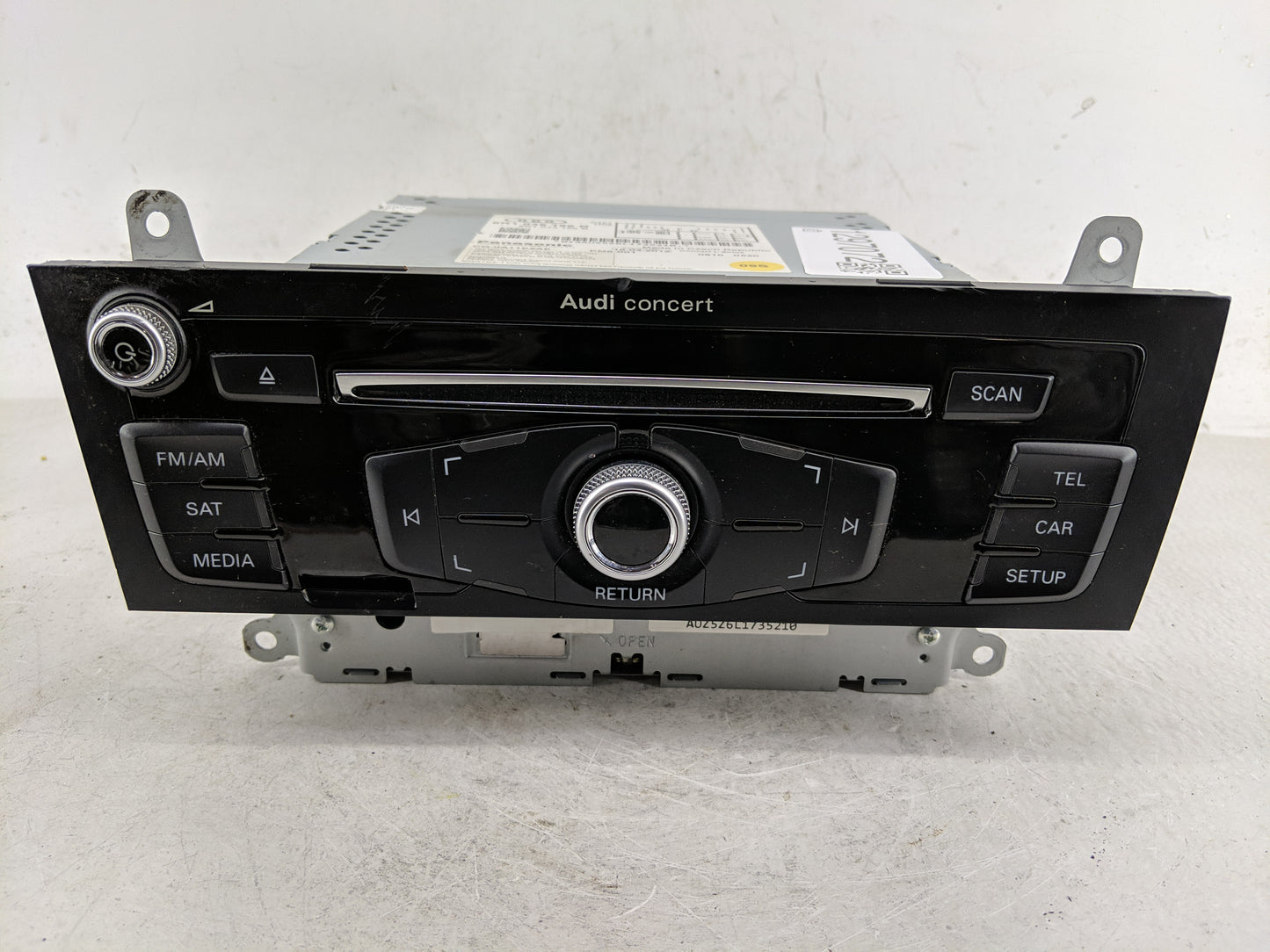 2013-2016 Audi A4 Radio AM FM Cd Player Receiver Replacement P/N:8R1 035 186 B Fits Fits 2013 2014 2015 2016 OEM Used Auto P