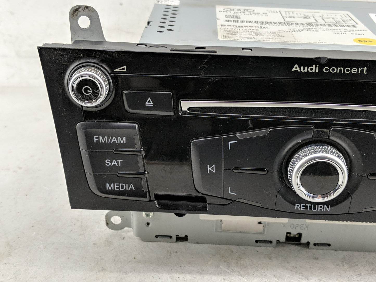 2013-2016 Audi A4 Radio AM FM Cd Player Receiver Replacement P/N:8R1 035 186 B Fits Fits 2013 2014 2015 2016 OEM Used Auto P
