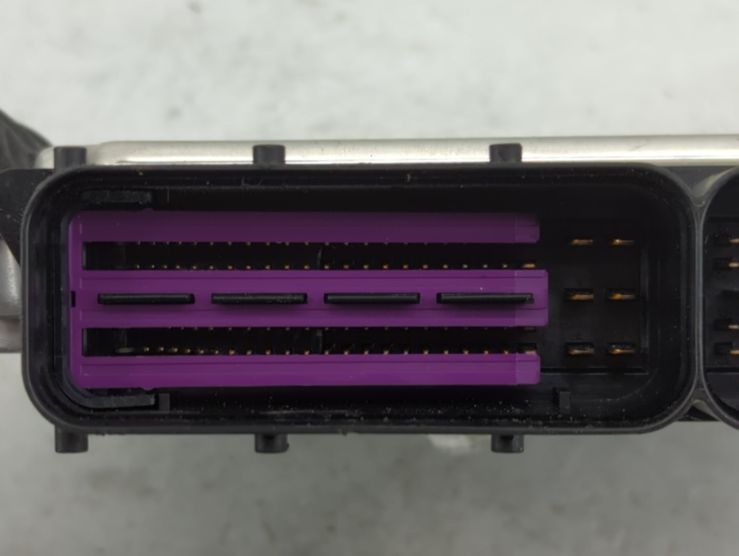 2013-2016 Audi A4 PCM Engine Control Computer ECU ECM PCU OEM P/N:8K5 907 115 F Fits Fits 2013 2014 2015 2016 OEM Used Auto 