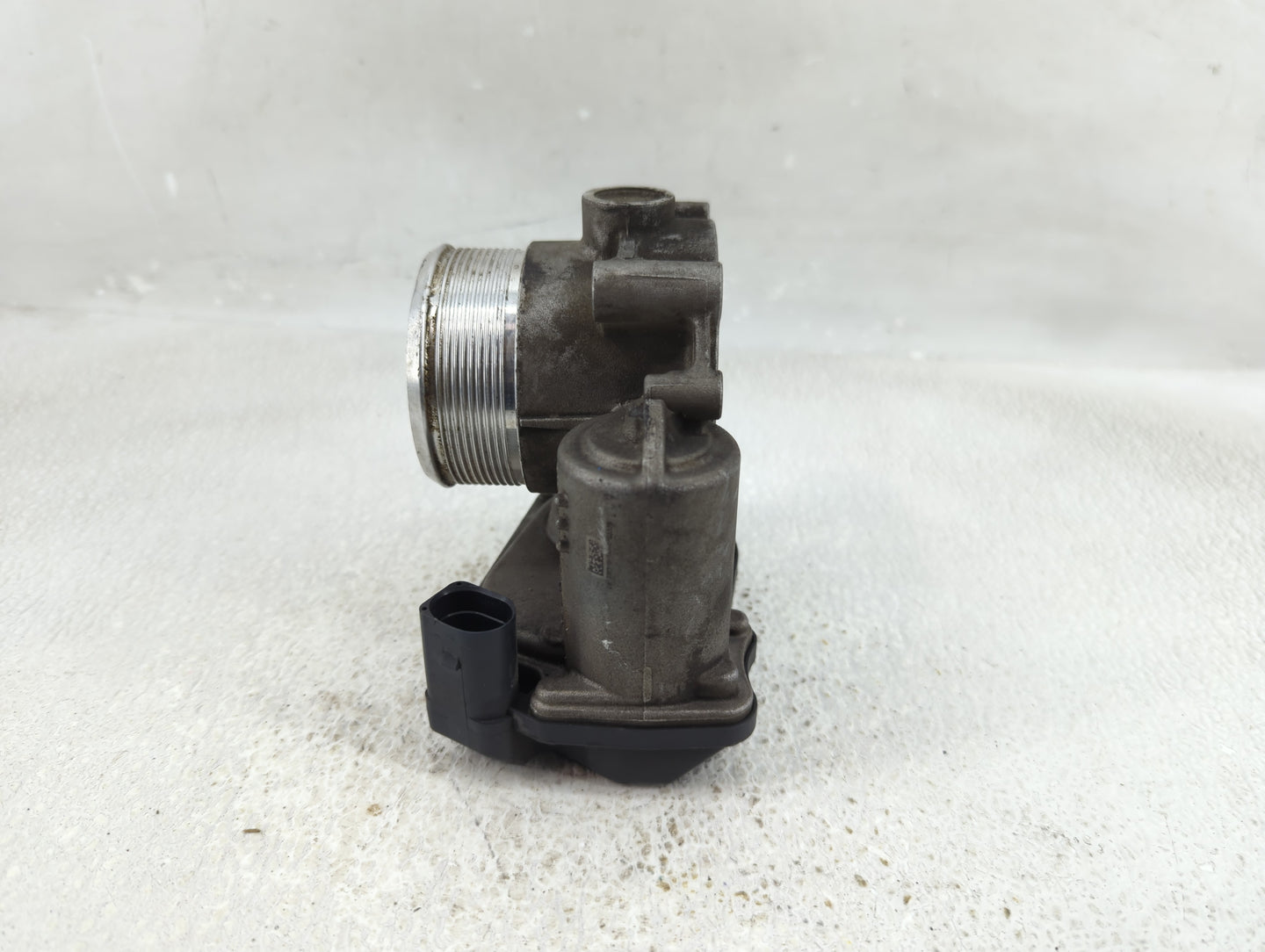 2005-2016 Audi A4 Throttle Body P/N:06F 133 062 Q Fits OEM Used Auto Parts - Oemusedautoparts1.com