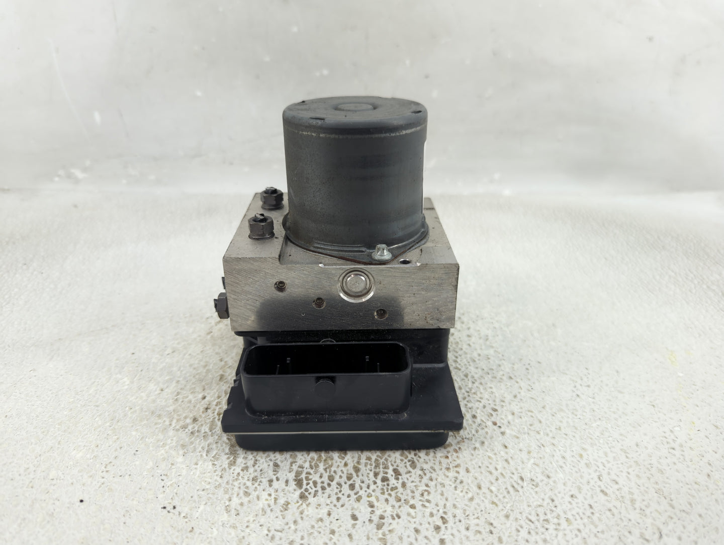 2013 Audi A4 ABS Pump Control Module Replacement P/N:8K0 614 51 0 265 239 345 Fits OEM Used Auto Parts - Oemusedautoparts1.c