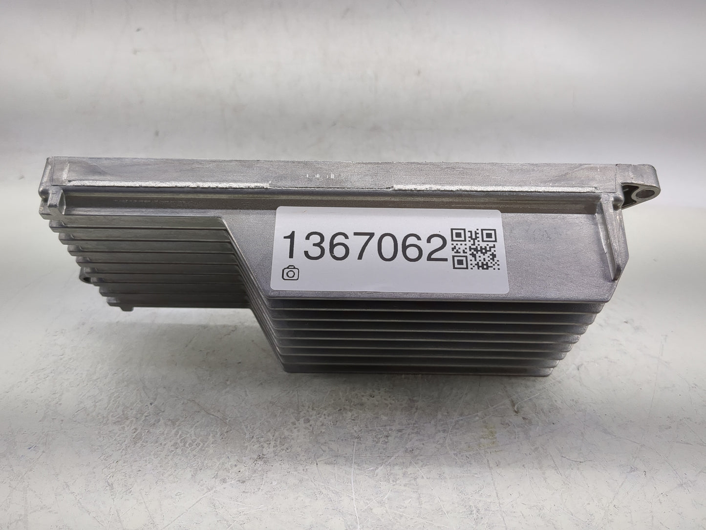 2013-2016 Audi A4 Radio AM FM Cd Player Receiver Replacement P/N:8R1035223A Fits Fits 2013 2014 2015 2016 OEM Used Auto Part