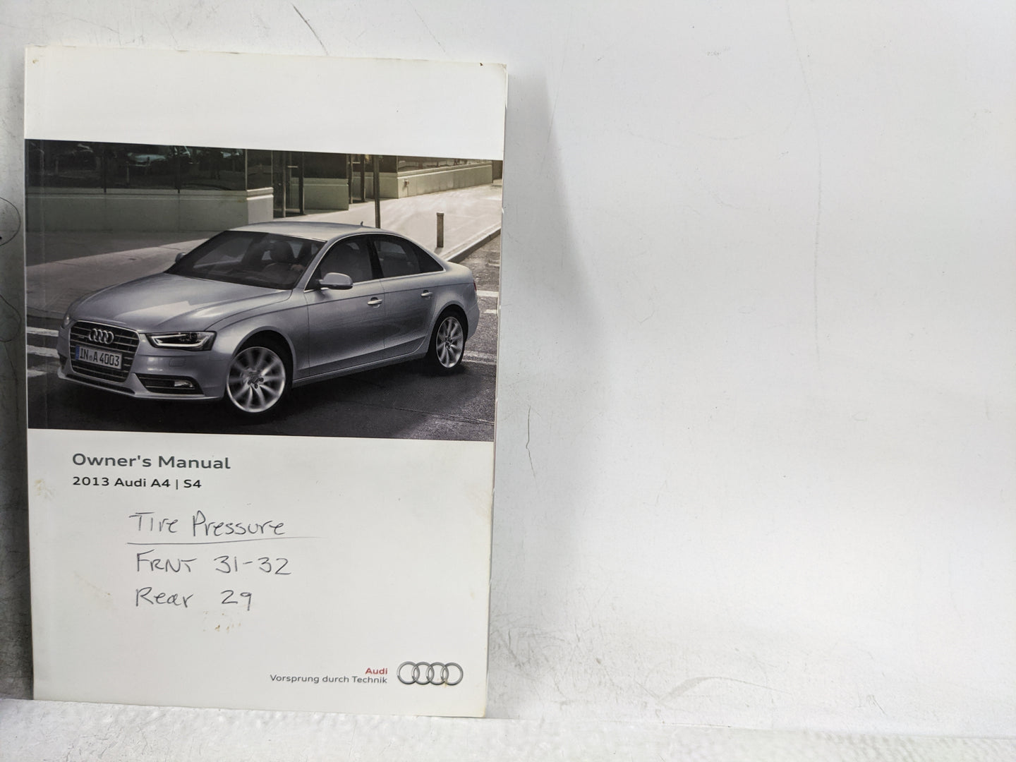 2013 Audi A4 Owners Manual Book Guide P/N:131 561 8K0 OEM Used Auto Parts - Oemusedautoparts1.com