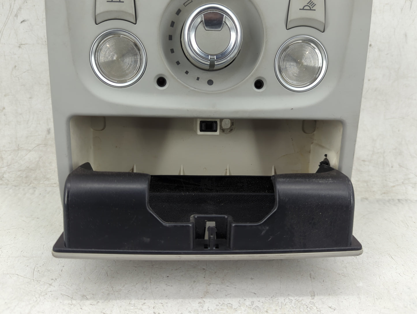 2013-2015 Audi A4 Overhead Roof Console 1408474 - Oemusedautoparts1.com