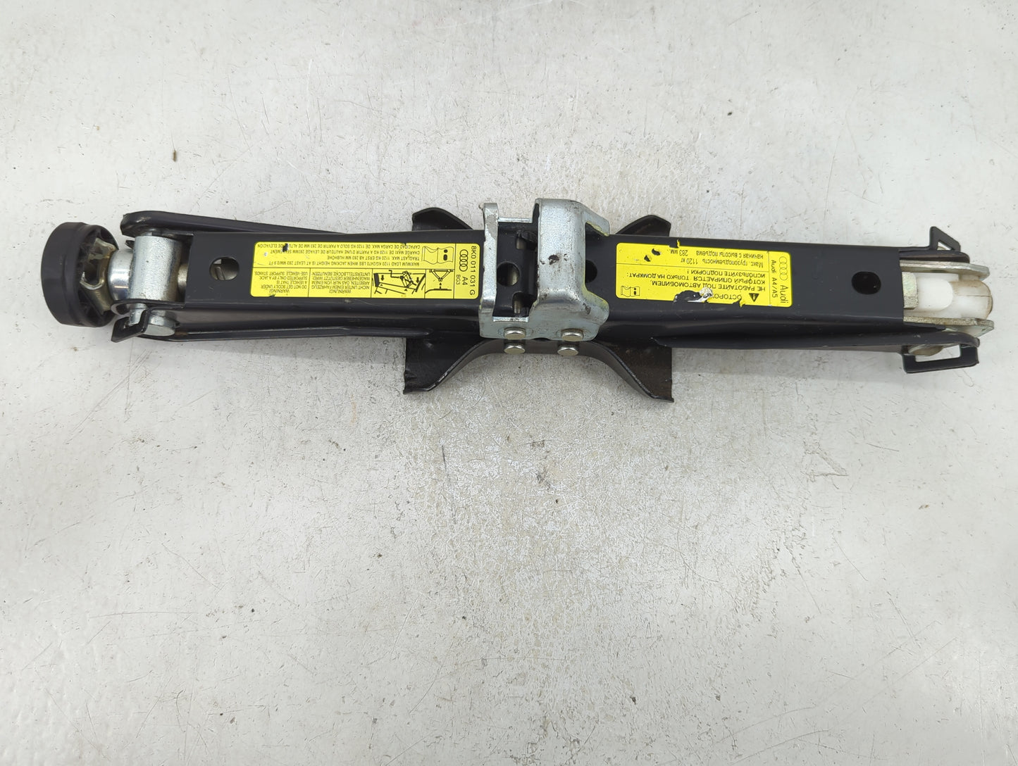 2013 Audi A4 Spare Scissor Car Jack - Oemusedautoparts1.com