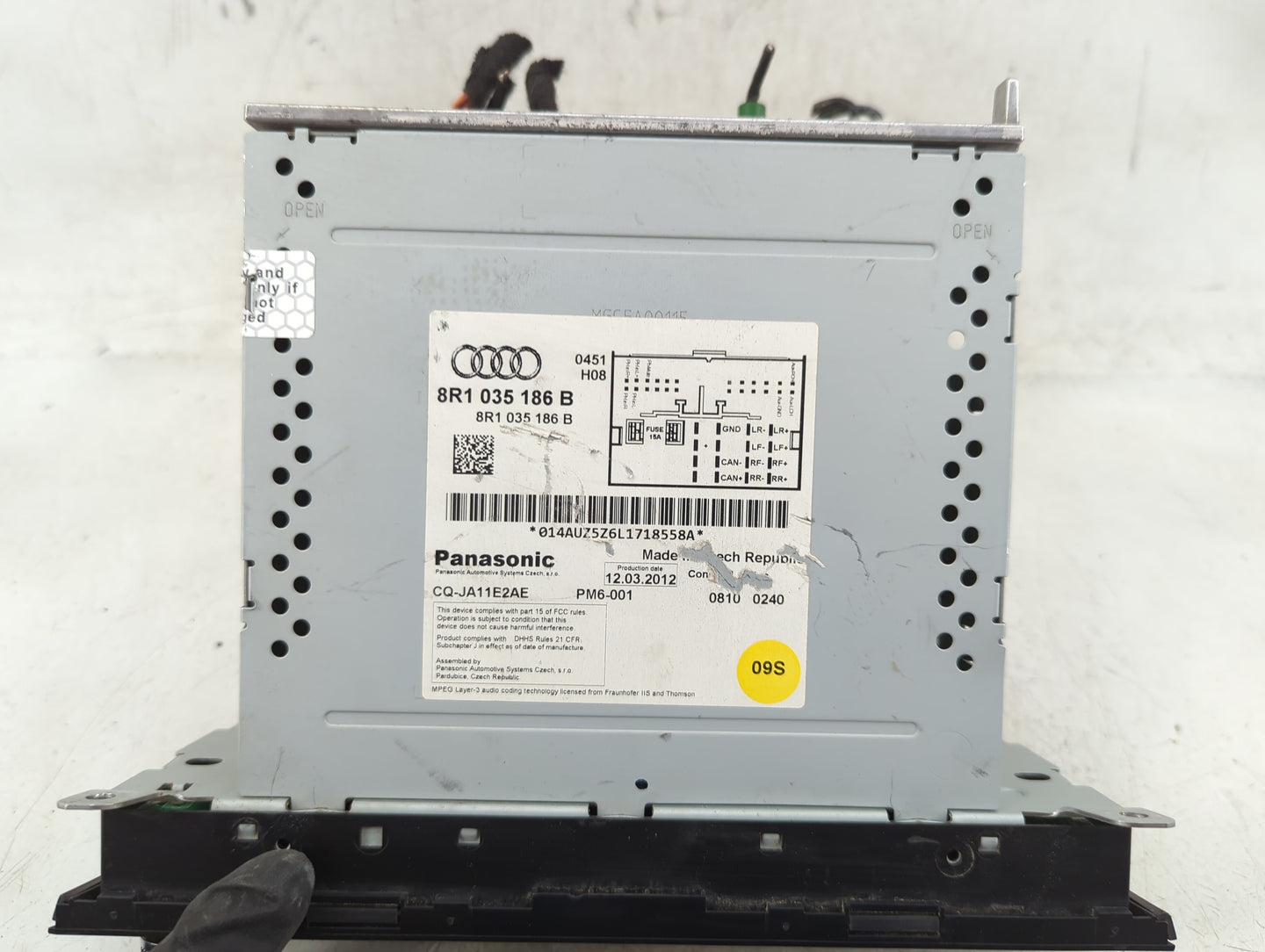 2013-2016 Audi A4 Radio AM FM Cd Player Receiver Replacement P/N:8R1035186B Fits Fits 2013 2014 2015 2016 2017 OEM Used Auto