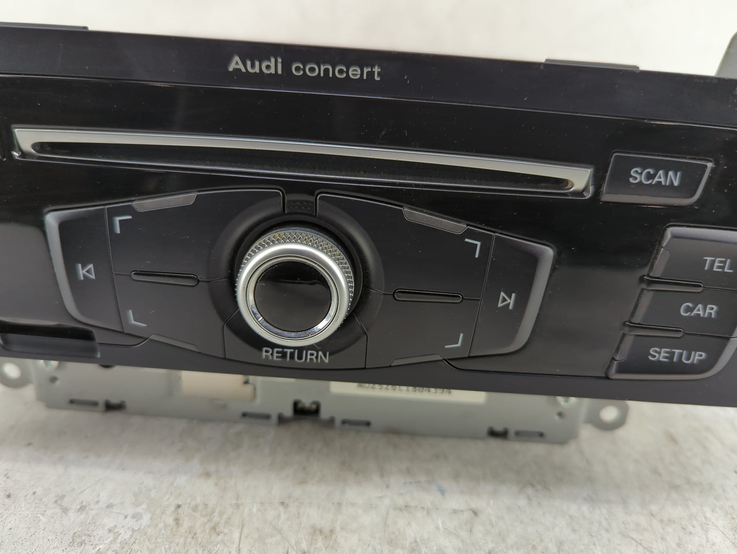 2013-2016 Audi A4 Radio AM FM Cd Player Receiver Replacement P/N:8R1 035 186 H Fits Fits 2013 2014 2015 2016 OEM Used Auto P