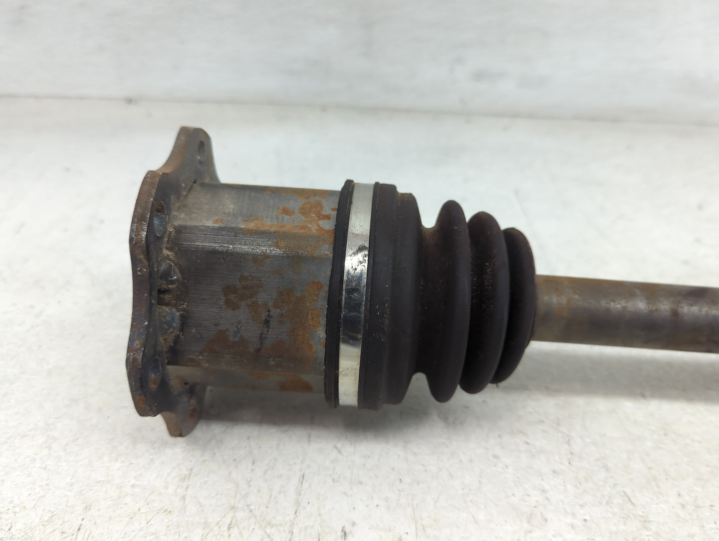 Audi A4 Axle Shaft Front Passenger Cv C/v - Oemusedautoparts1.com