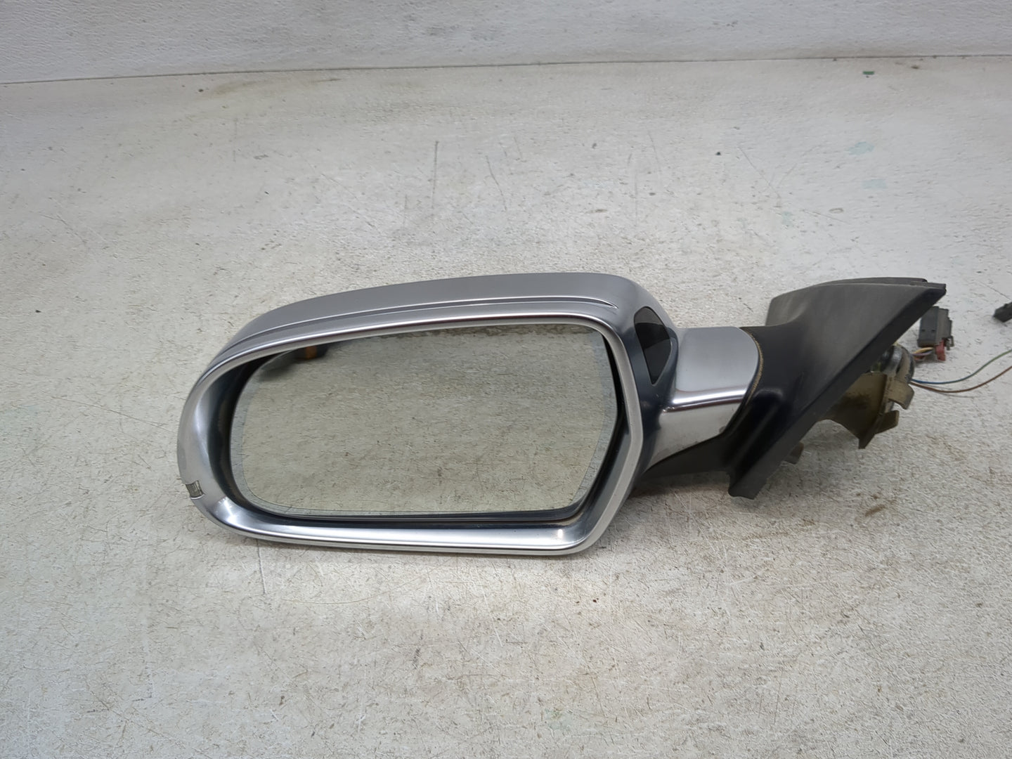2010-2016 Audi A4 Driver Side View Mirror - Left Door Mirror OEM Used - Oemusedautoparts1.com