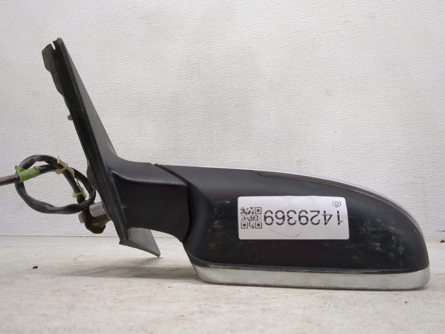 2010-2016 Audi A4 Driver Side View Mirror - Left Door Mirror OEM Used - Oemusedautoparts1.com