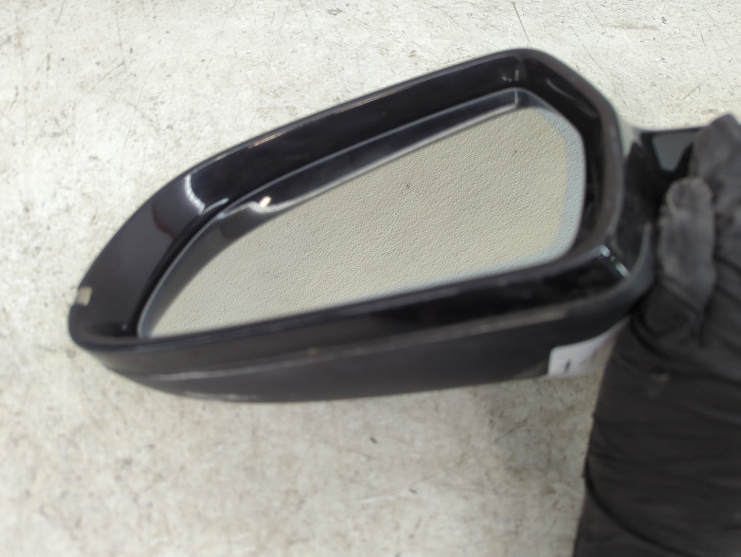 2010-2016 Audi A4 Driver Side View Mirror - Left Door Mirror OEM Used - Oemusedautoparts1.com