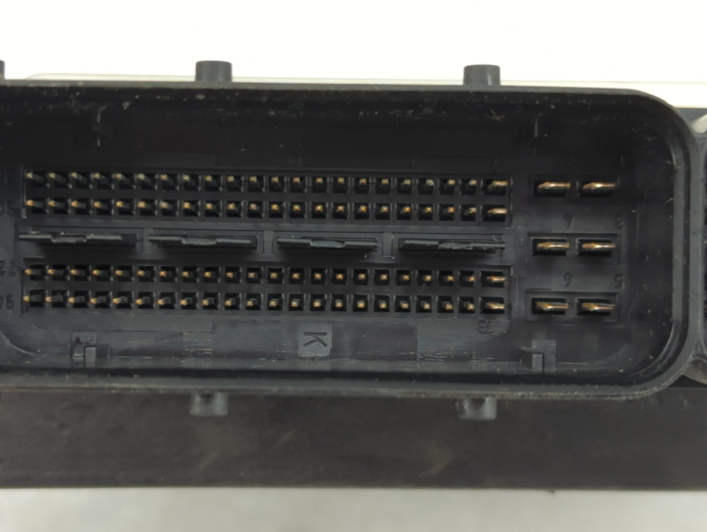 2013-2016 Audi A4 PCM Engine Control Computer ECU ECM PCU OEM P/N:8K0907552 8K5907115F Fits Fits 2013 2014 2015 2016 OEM Use