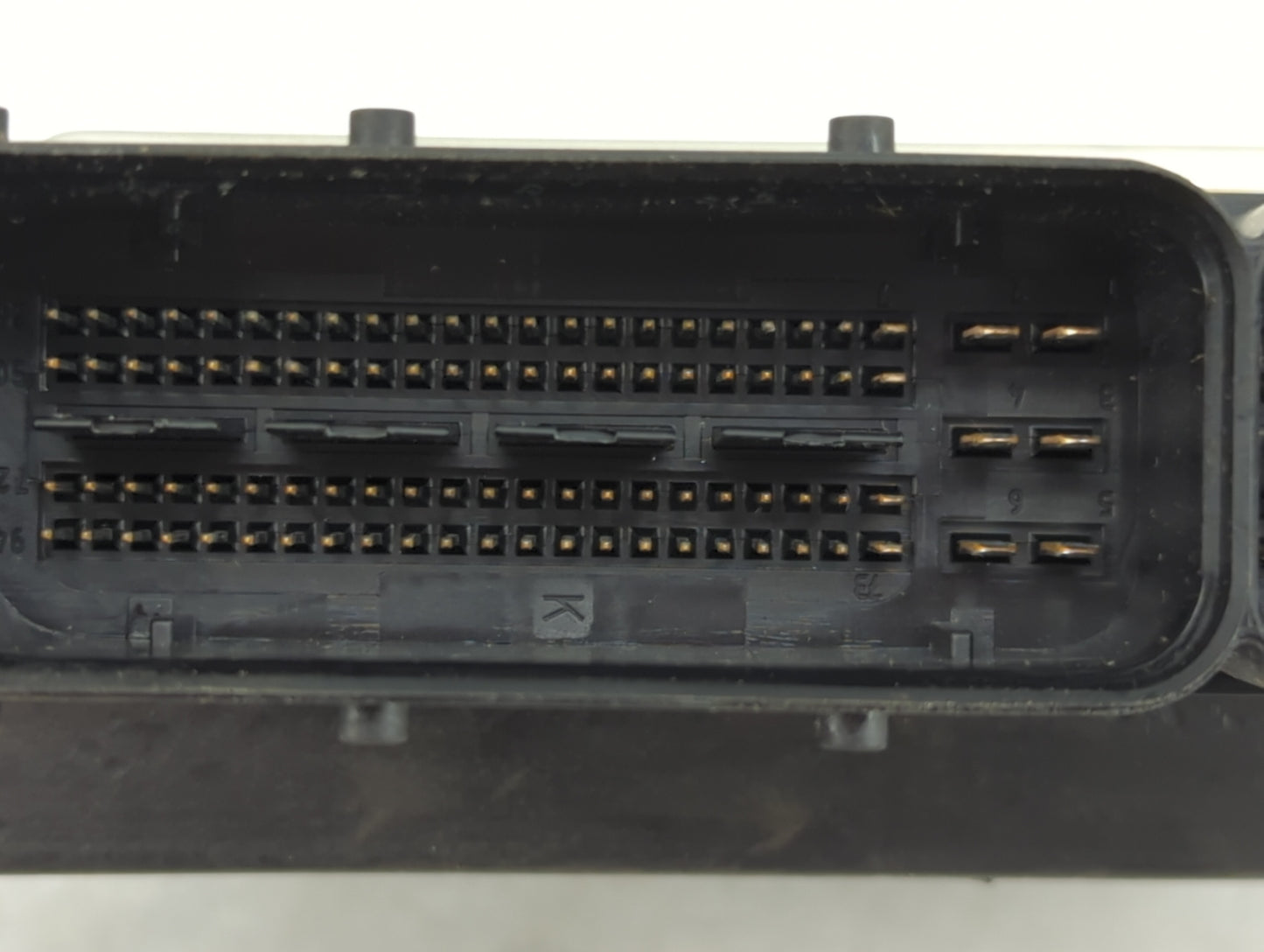 2013-2016 Audi A4 PCM Engine Control Computer ECU ECM PCU OEM P/N:8K0907552 8K5907115F Fits Fits 2013 2014 2015 2016 OEM Use