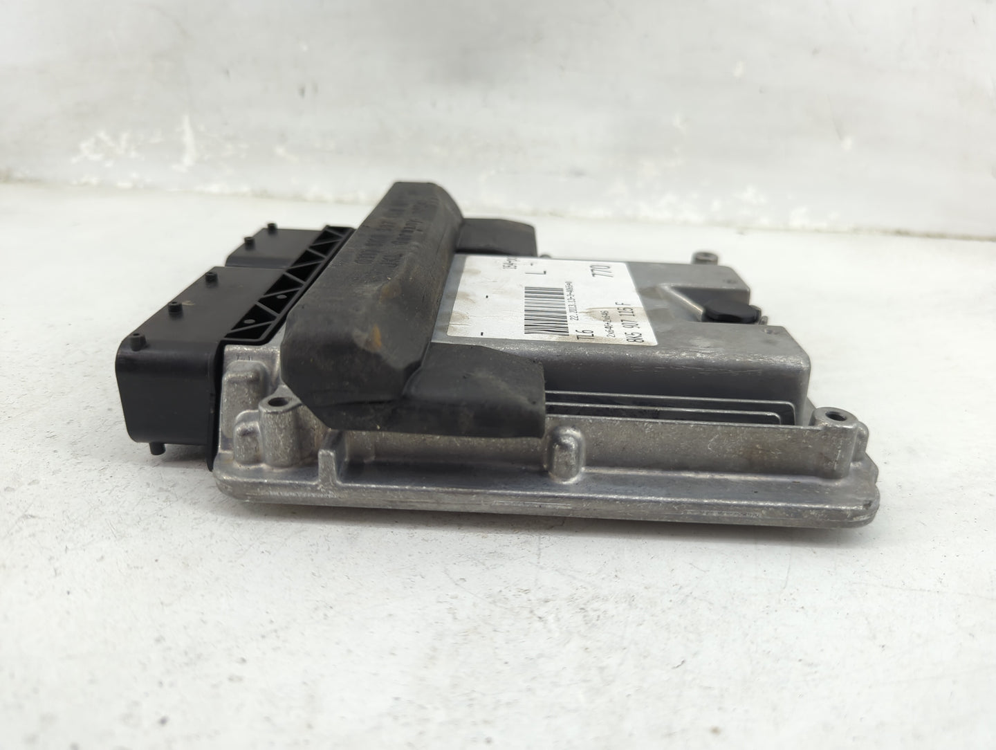 2013-2016 Audi A4 PCM Engine Control Computer ECU ECM PCU OEM P/N:8K0907552 8K5907115F Fits Fits 2013 2014 2015 2016 OEM Use