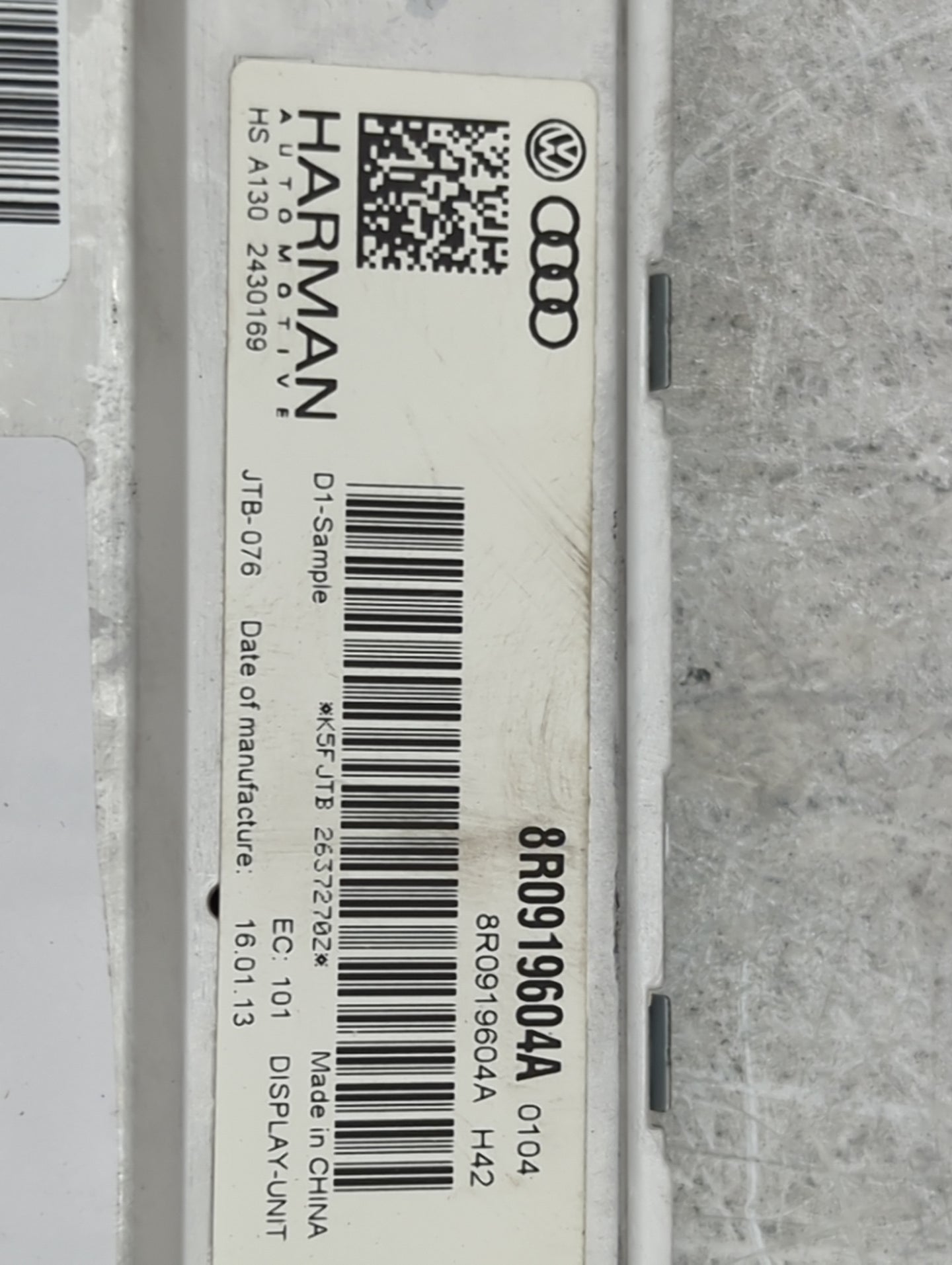 2013-2016 Audi A4 Information Display Screen - Oemusedautoparts1.com