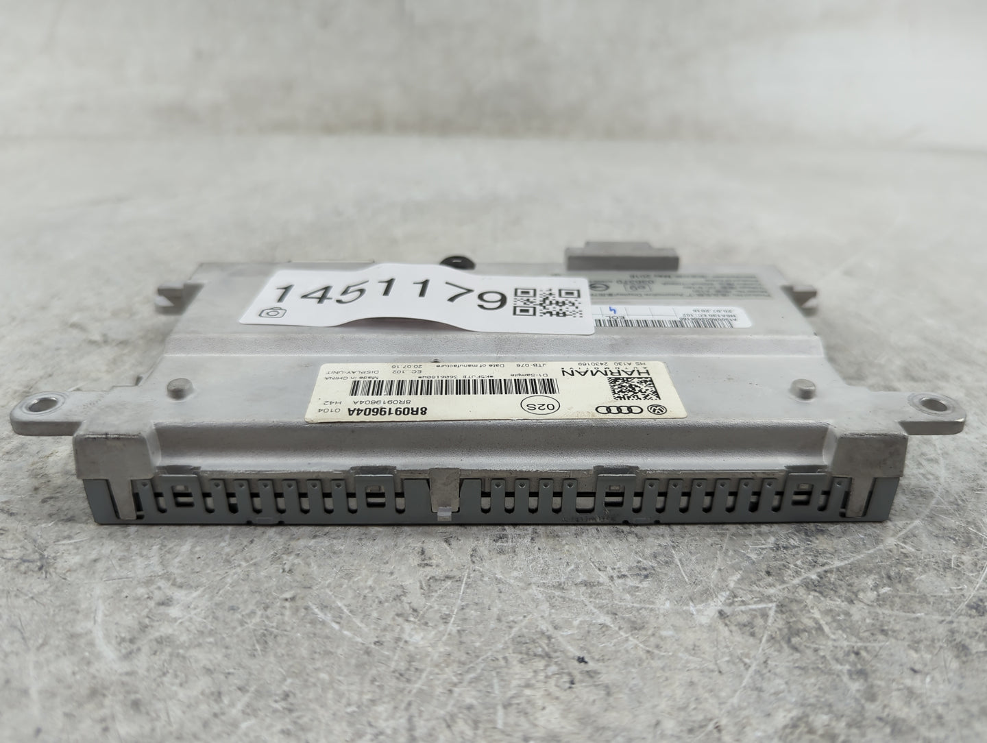 2013-2016 Audi A4 Information Display Screen - Oemusedautoparts1.com
