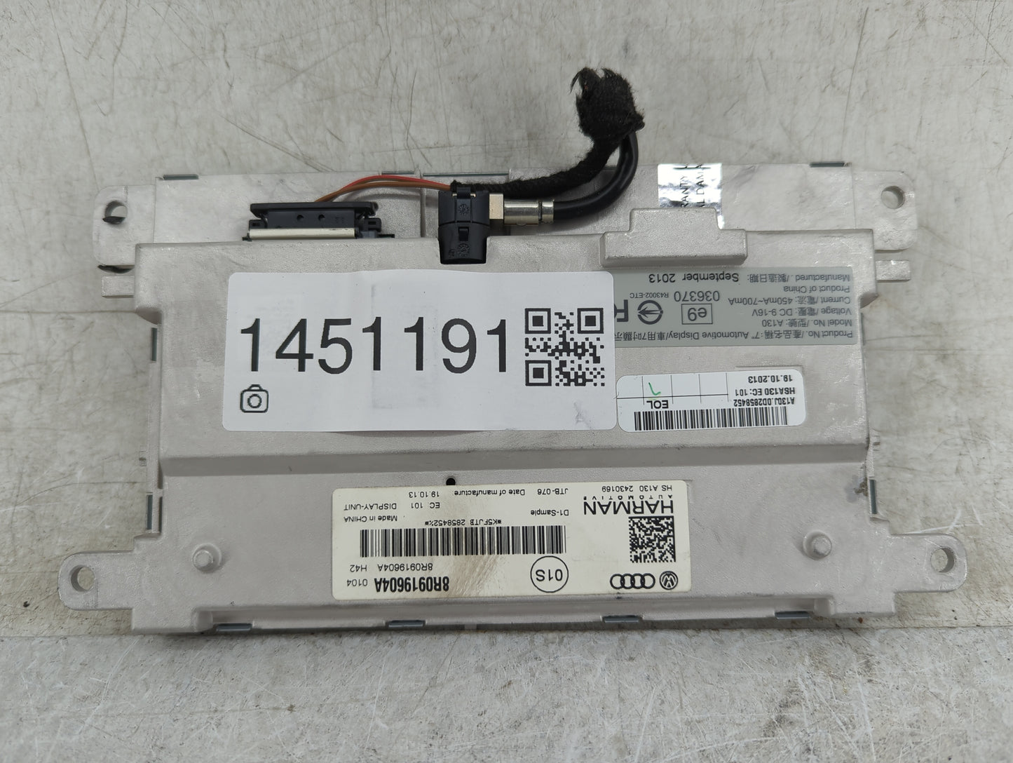 2013-2016 Audi A4 Information Display Screen - Oemusedautoparts1.com