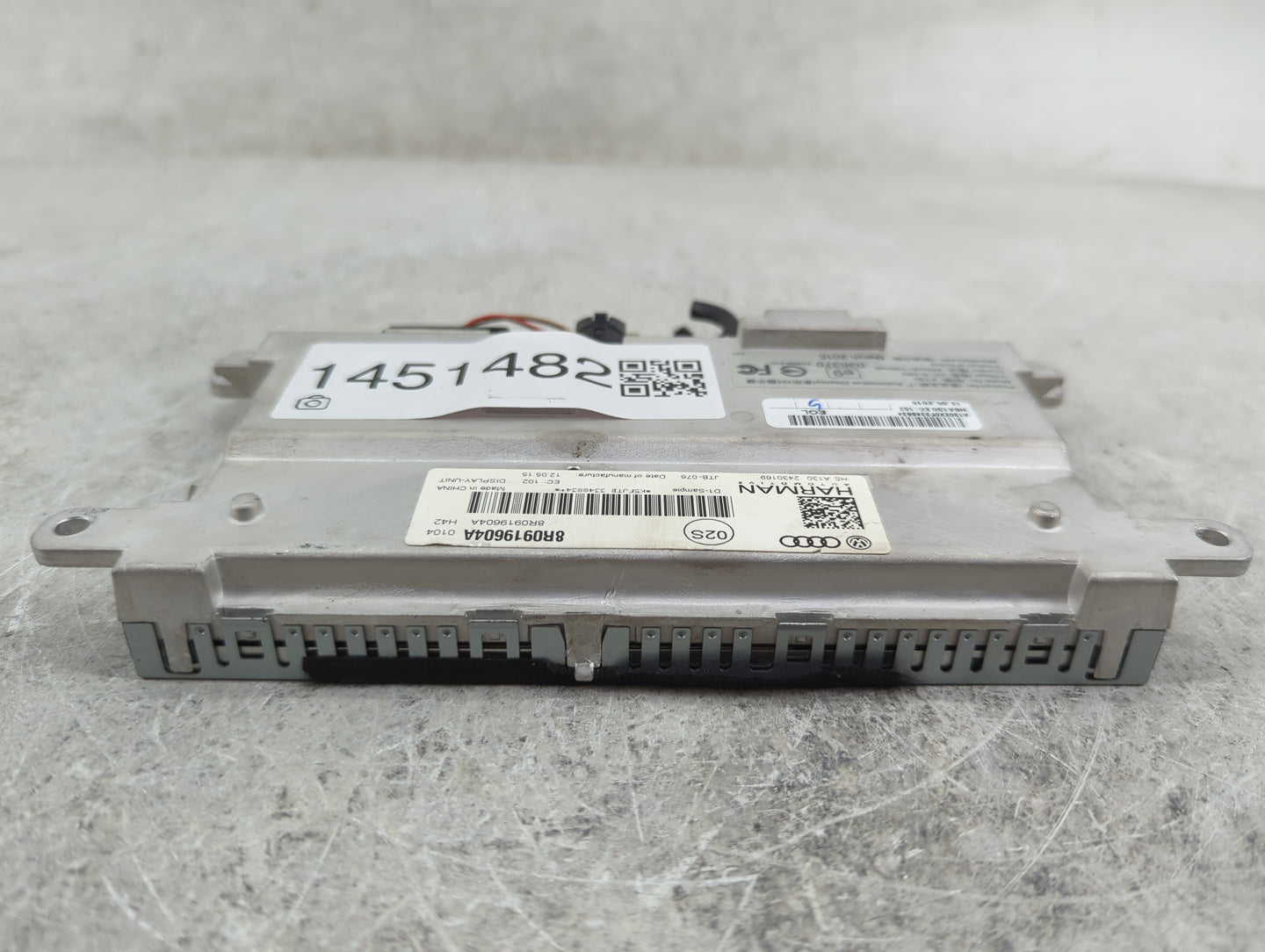 2013-2016 Audi A4 Information Display Screen - Oemusedautoparts1.com