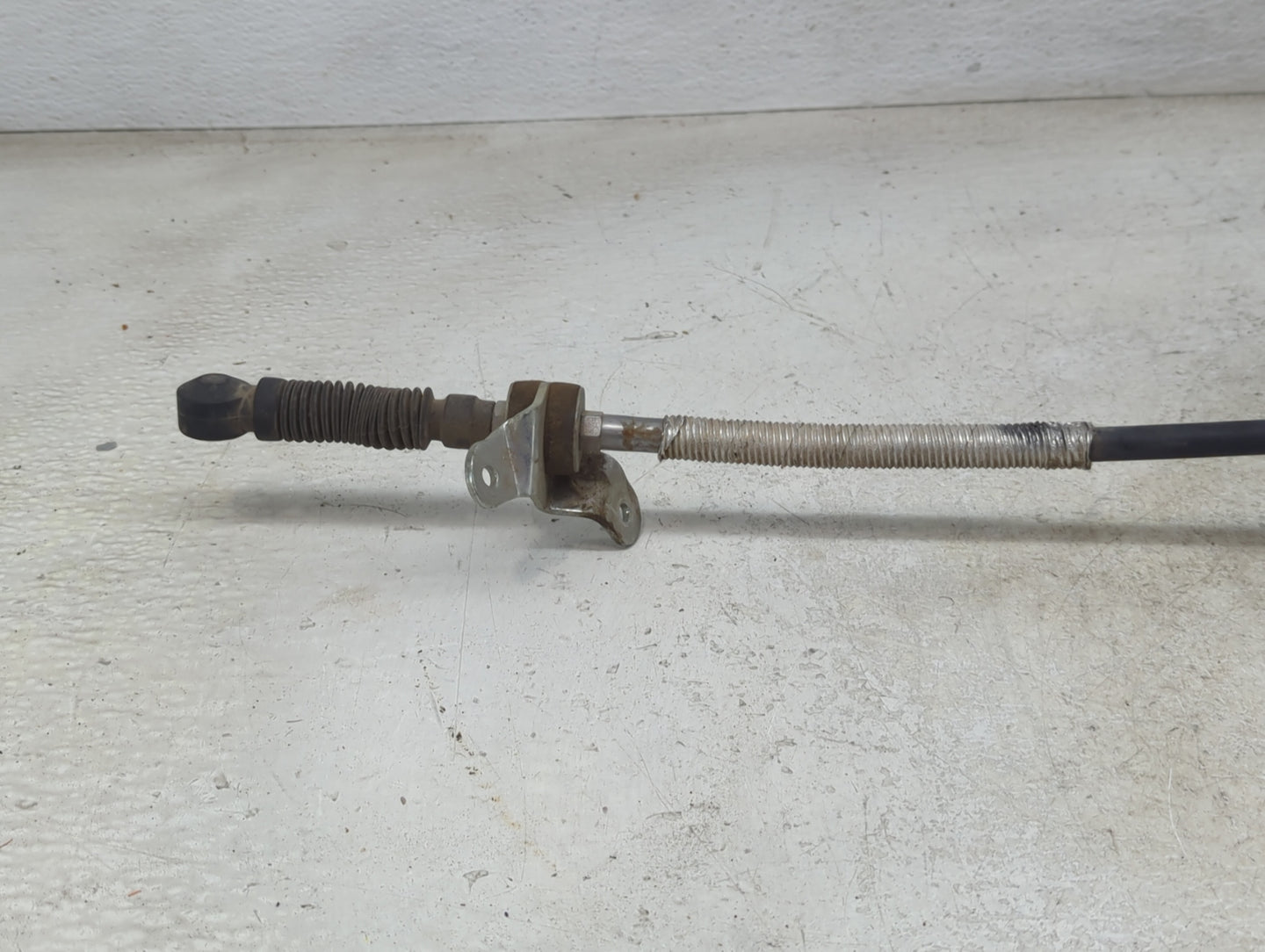 2013 Audi A4 Floor Console Assembly Shifter - Oemusedautoparts1.com