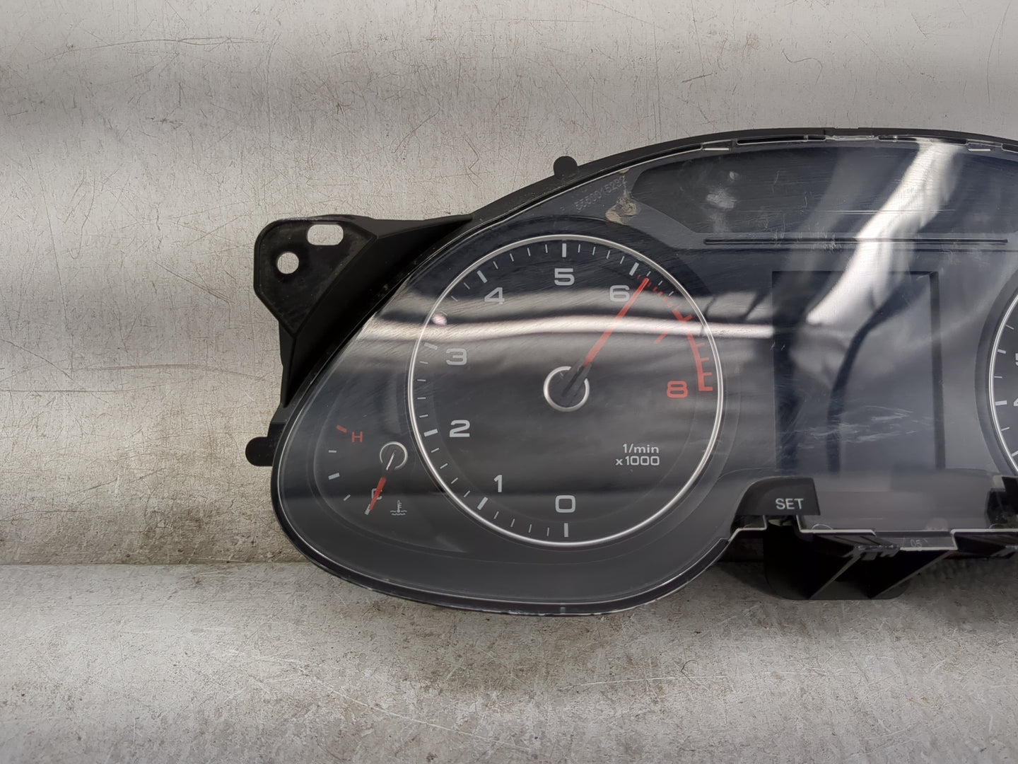 2013-2016 Audi A4 Instrument Cluster Speedometer Gauges P/N:8K0920950R Miles:86K Fits Fits 2013 2014 2015 2016 OEM Used Auto