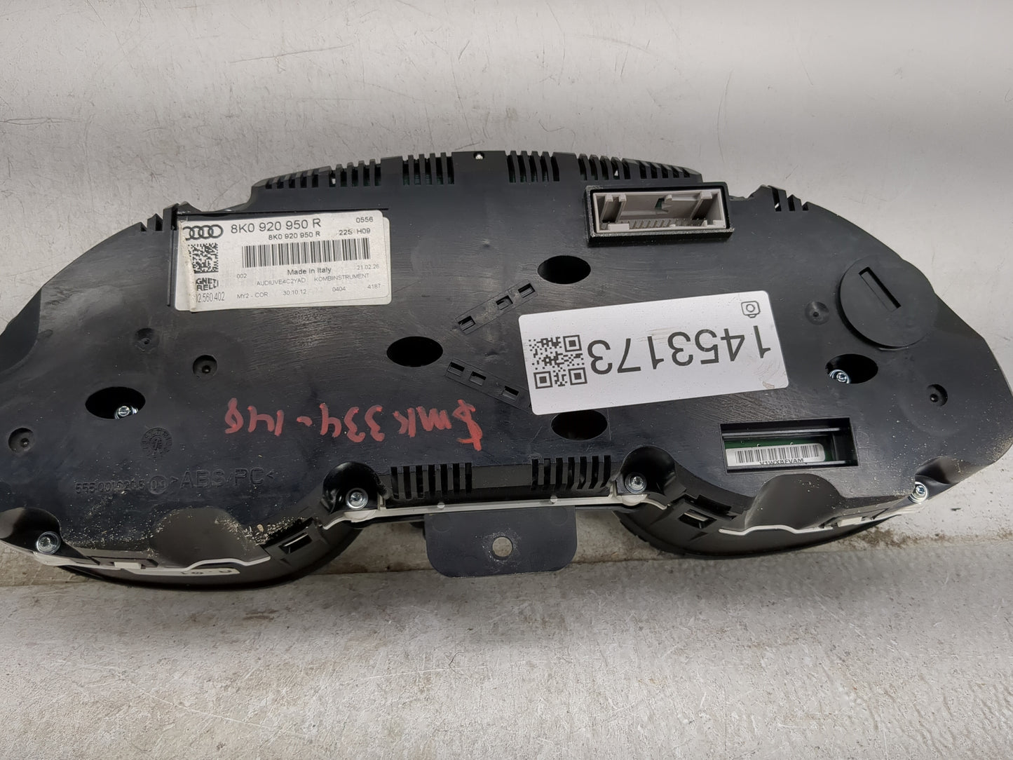 2013-2016 Audi A4 Instrument Cluster Speedometer Gauges P/N:8K0920950R Miles:86K Fits Fits 2013 2014 2015 2016 OEM Used Auto