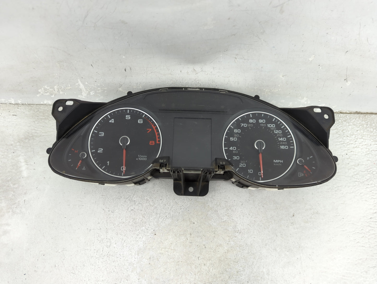 2013-2016 Audi A4 Instrument Cluster Speedometer Gauges P/N:8K0920982D 503002561302 Miles:137K Fits Fits 2013 2014 2015 2016