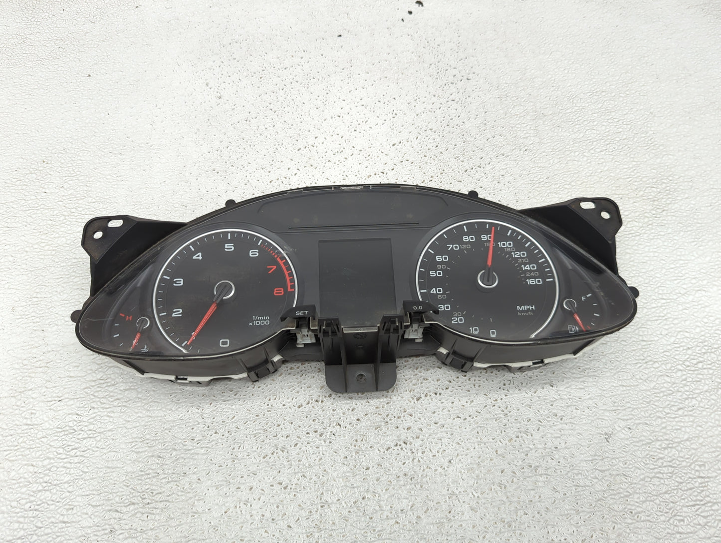 2013 Audi A4 Instrument Cluster Speedometer Gauges P/N:8K0920982D 503002561302 Miles:128K Fits OEM Used Auto Parts - Oemused
