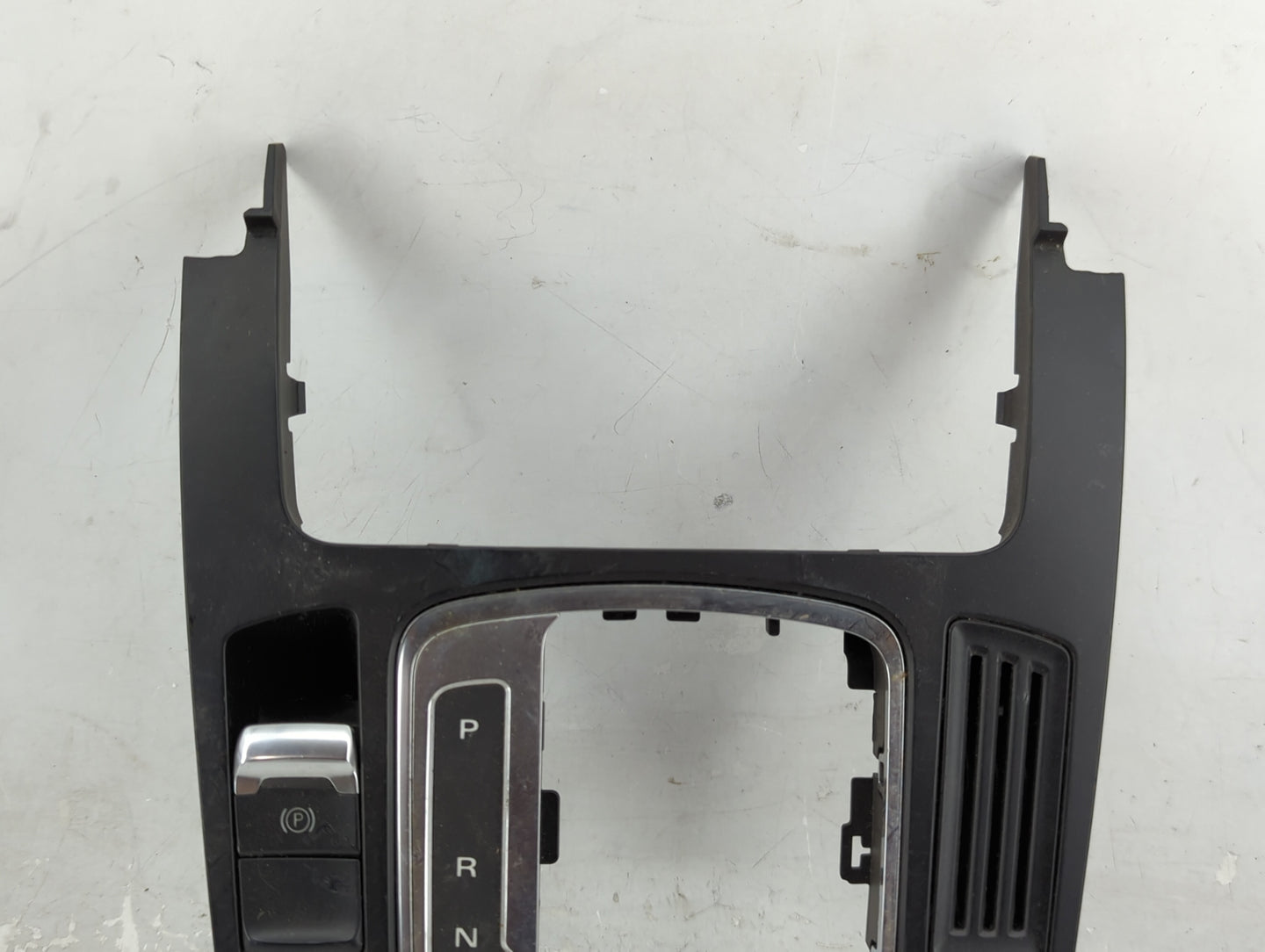 2013-2016 Audi A4 Radio Control Panel - Oemusedautoparts1.com