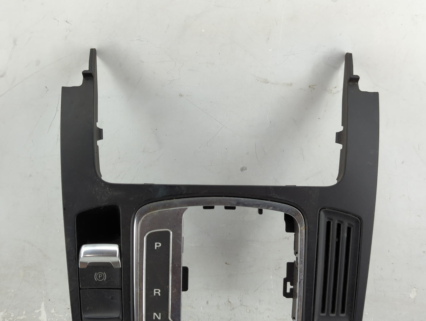 2013-2016 Audi A4 Radio Control Panel - Oemusedautoparts1.com