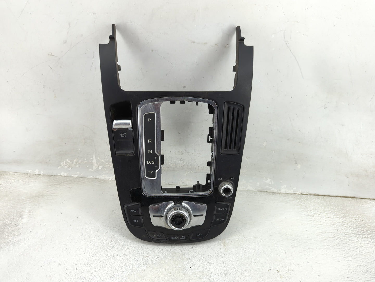 2013-2016 Audi A4 Radio Control Panel - Oemusedautoparts1.com