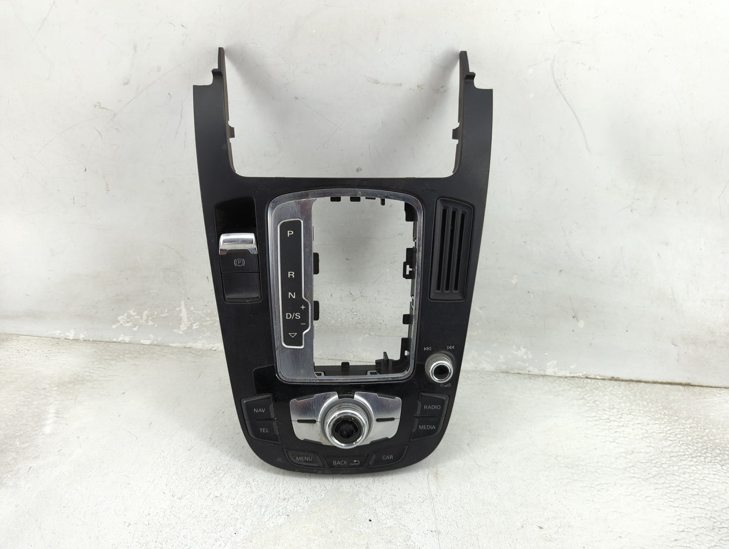 2013-2016 Audi A4 Radio Control Panel - Oemusedautoparts1.com