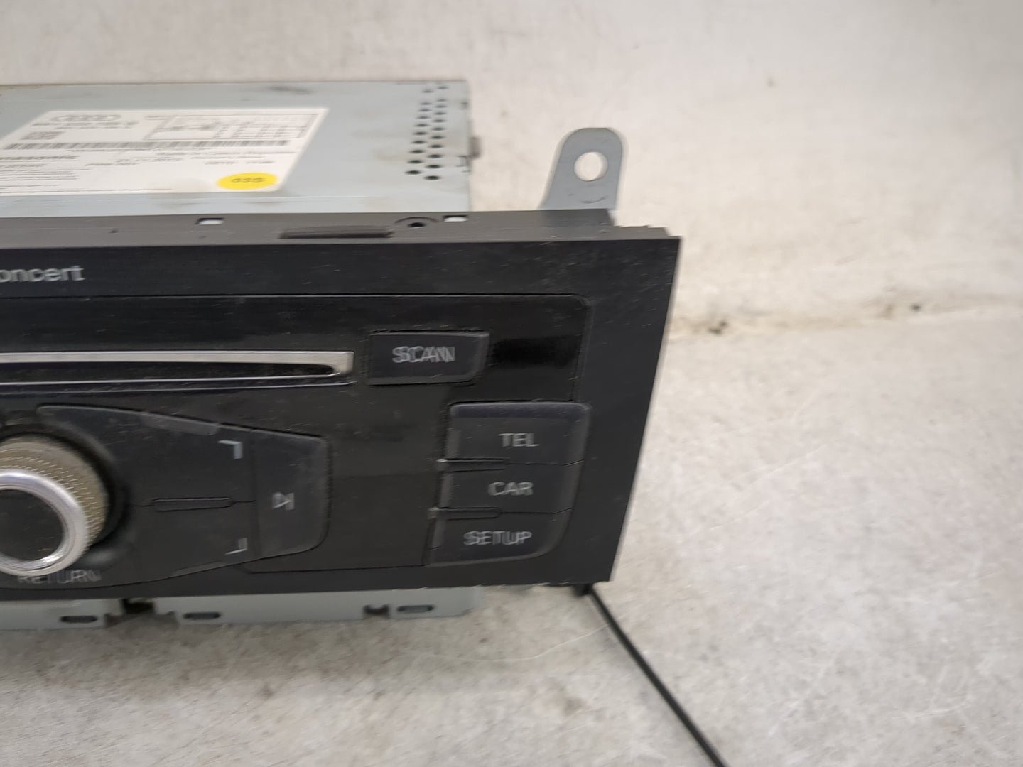 2013-2016 Audi A4 Radio AM FM Cd Player Receiver Replacement P/N:8R1 035 186 Q Fits Fits 2013 2014 2015 2016 OEM Used Auto P