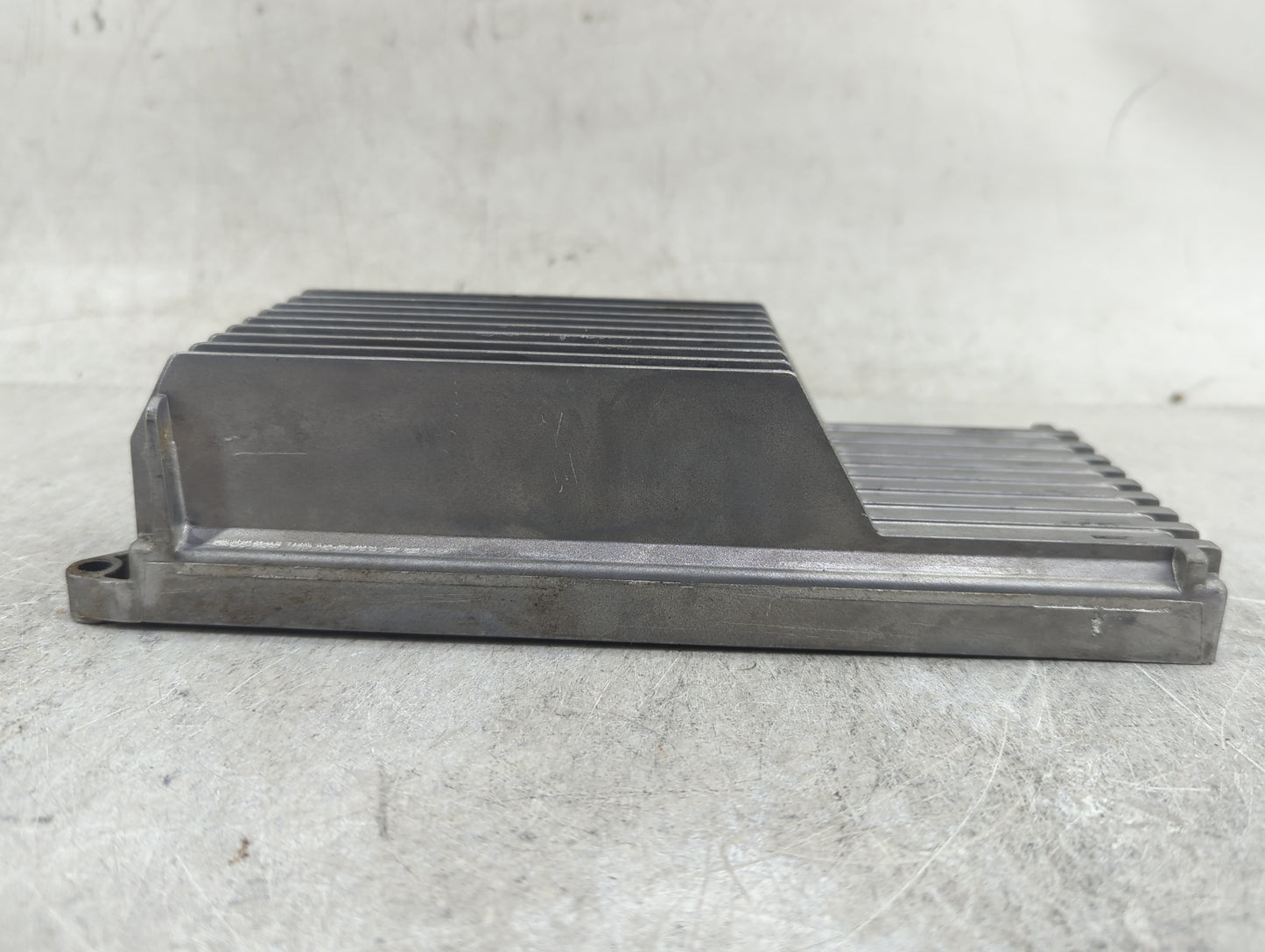 2013-2016 Audi A4 Radio Speaker Amplifier 8r1035223a|8r1035223 - Oemusedautoparts1.com