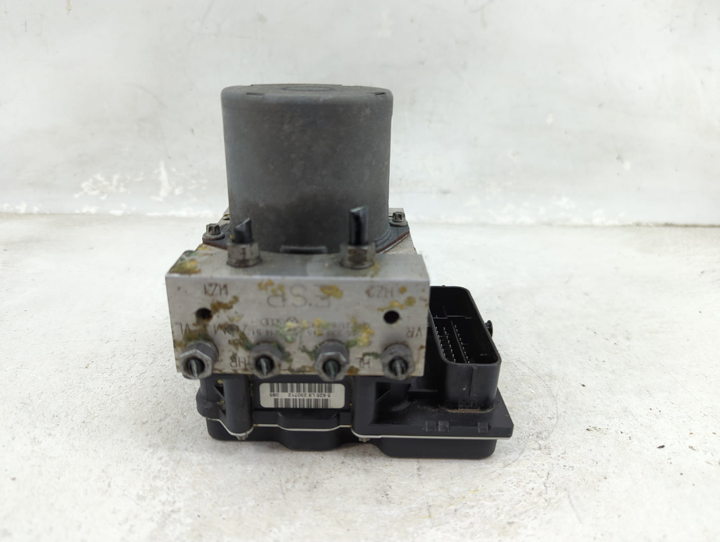 2013 Audi A4 ABS Pump Control Module Replacement P/N:8K0 907 379 CK 0 265 952 061 Fits OEM Used Auto Parts - Oemusedautopart