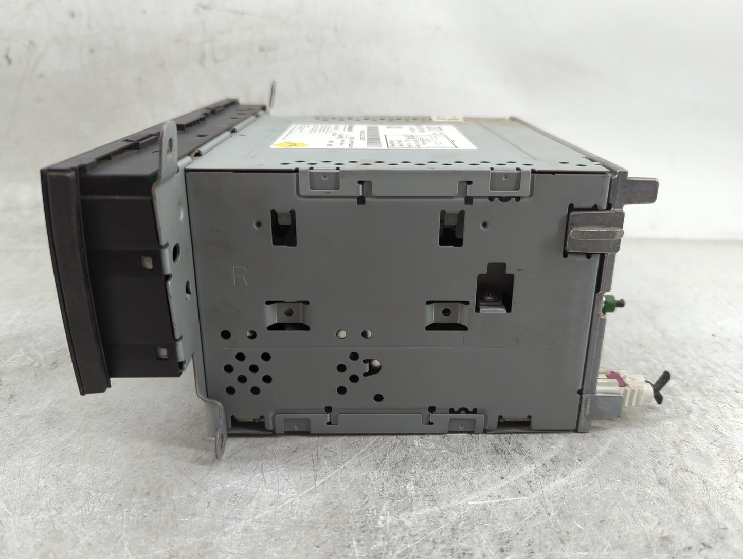 2013 Audi A4 Radio AM FM Cd Player Receiver Replacement P/N:8R1 035 186 H Fits Fits 2014 2015 2016 OEM Used Auto Parts - Oem