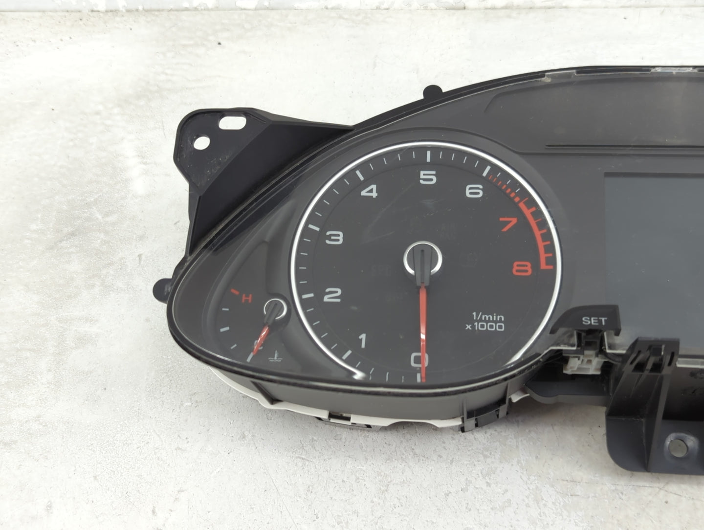 2013-2016 Audi A4 Instrument Cluster Speedometer Gauges P/N:8K0920951E 503002560431 Miles: Fits Fits 2013 2014 2015 2016 OEM