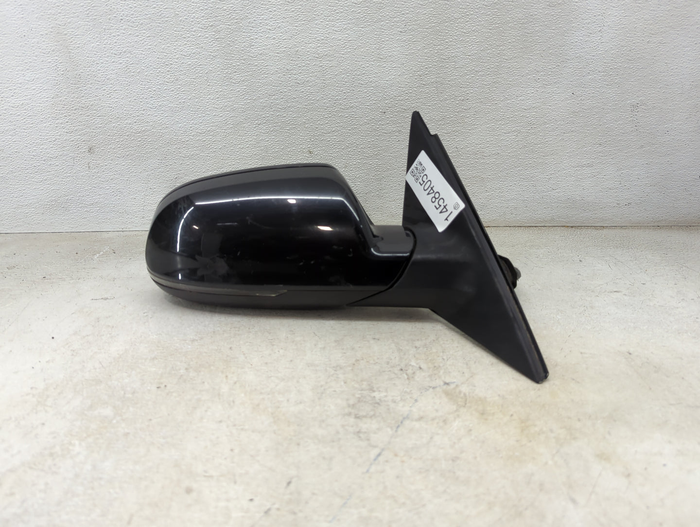 2010-2016 Audi A4 Passenger Side View Mirror - Right Door Mirror OEM Used - Oemusedautoparts1.com