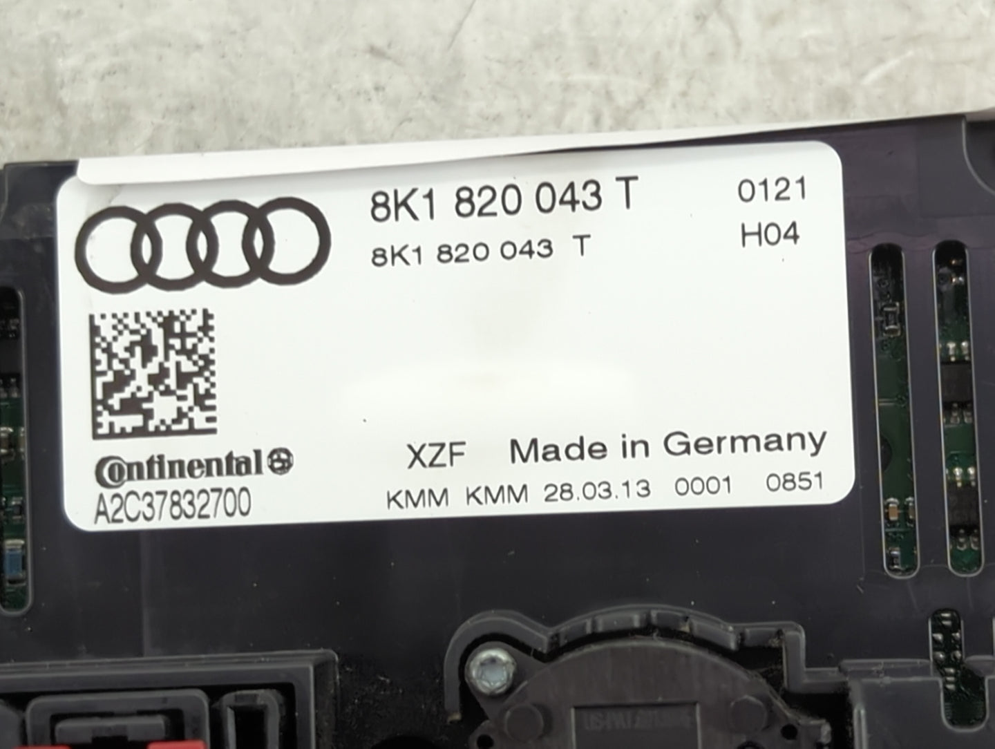 2013-2016 Audi A4 Climate Control Module Temperature AC/Heater Replacement P/N:8K1 820 043 T Fits Fits 2013 2014 2015 2016 2
