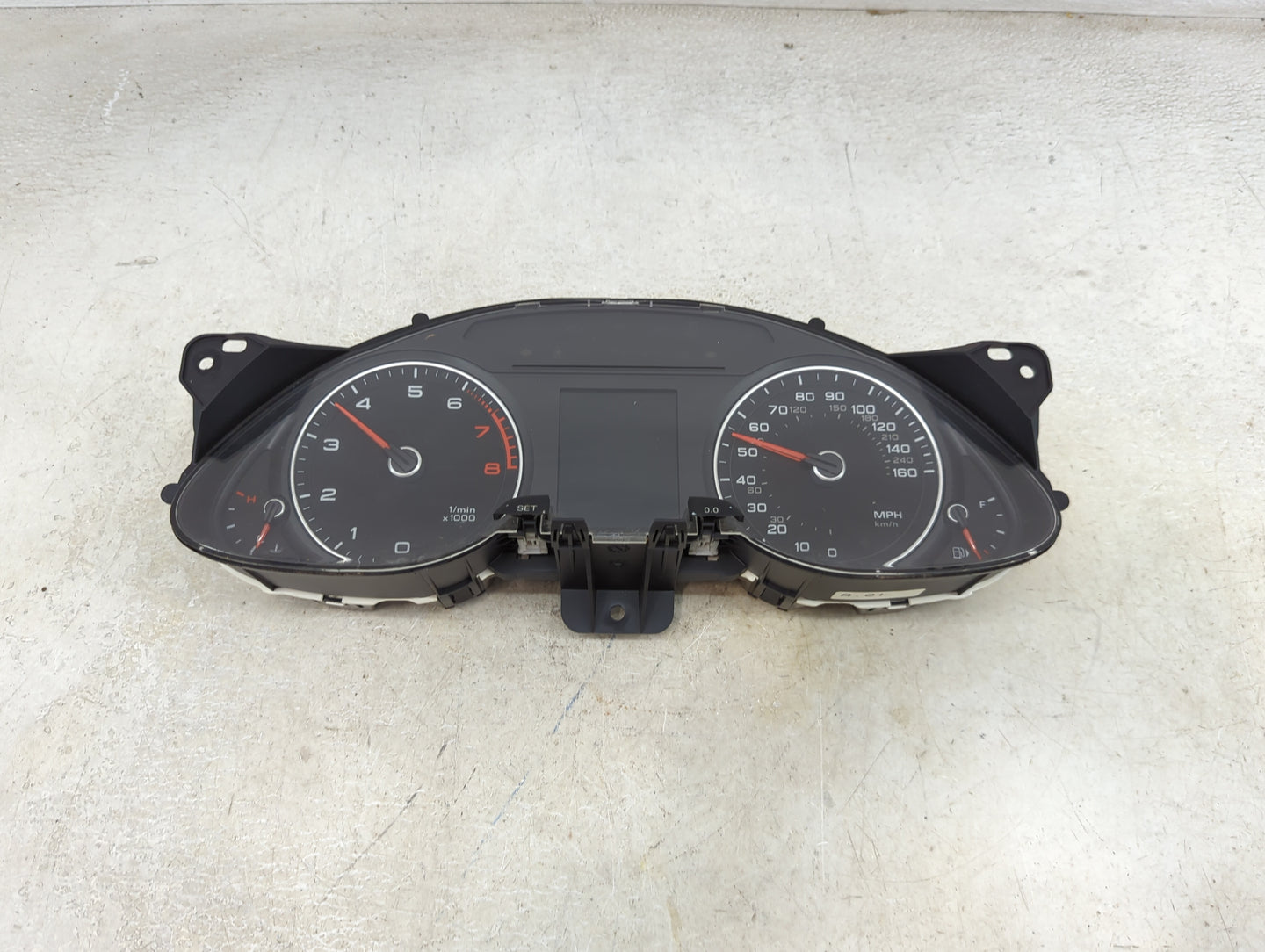 2013 Audi A4 Instrument Cluster Speedometer Gauges P/N:8K0920950R 503002560401, AUDIRB94A297D Miles:133K Fits OEM Used Auto 