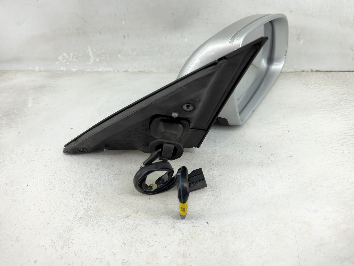 2010-2016 Audi A4 Passenger Side View Mirror - Right Door Mirror OEM Used - Oemusedautoparts1.com