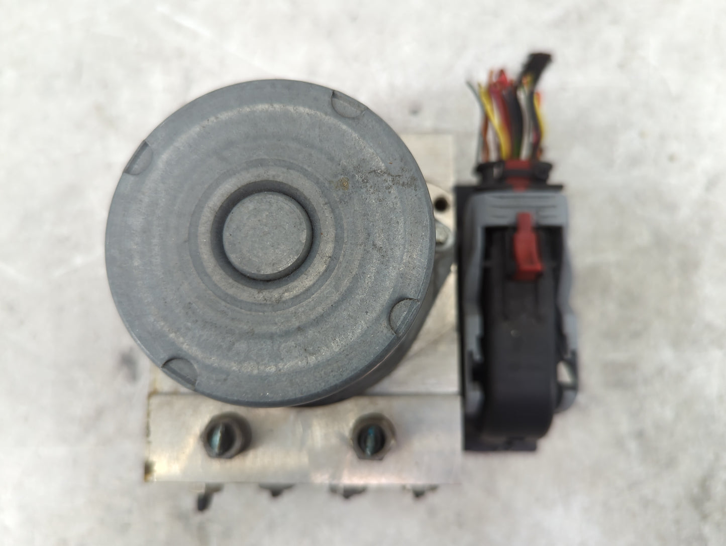 2013 Audi A4 ABS Pump Control Module Replacement P/N:8K0907379CK 8K0614517GM, 0265239345, 0265952061 Fits OEM Used Auto Part