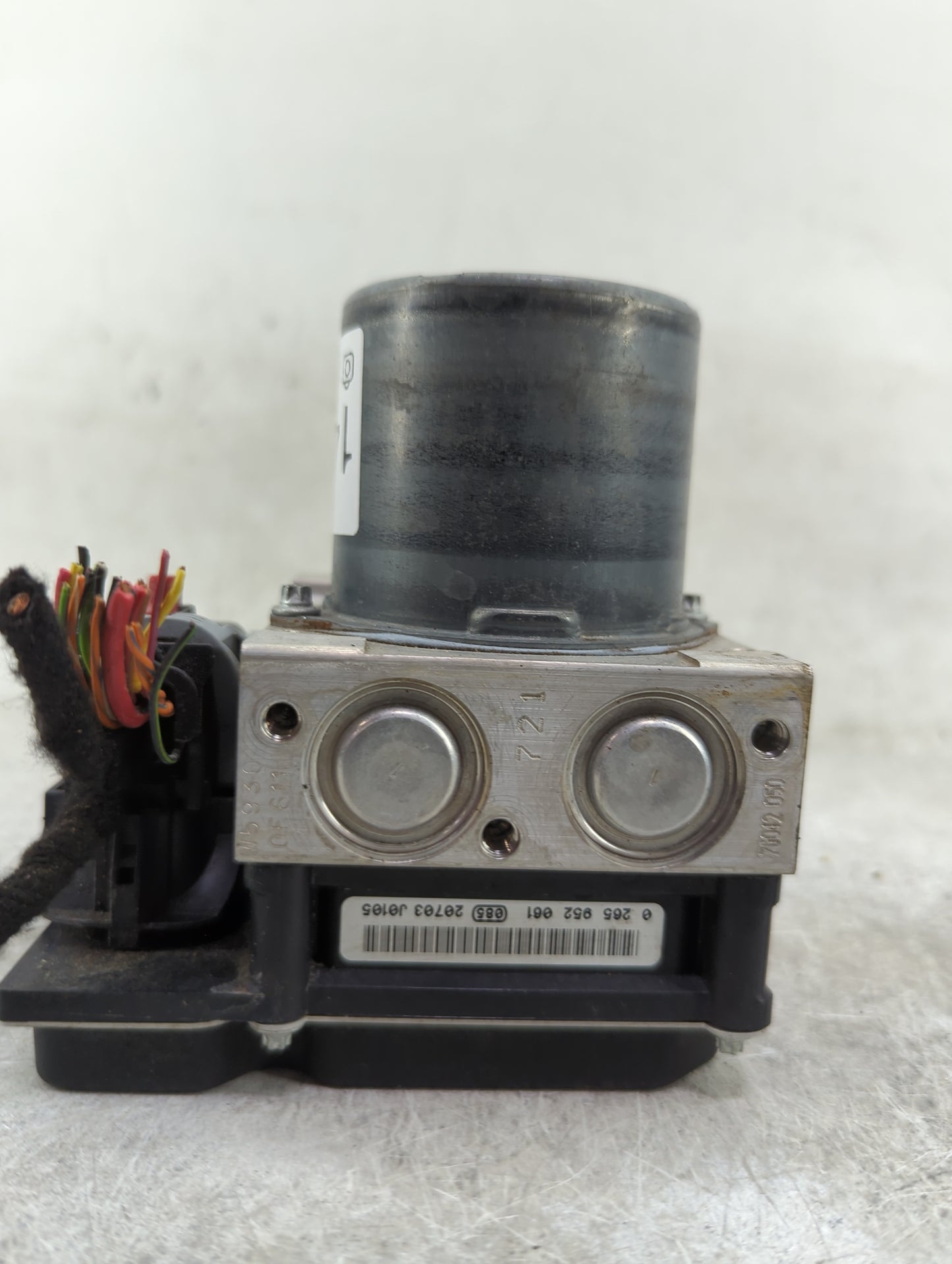 2013 Audi A4 ABS Pump Control Module Replacement P/N:8K0907379CK 8K0614517GM, 0265239345, 0265952061 Fits OEM Used Auto Part