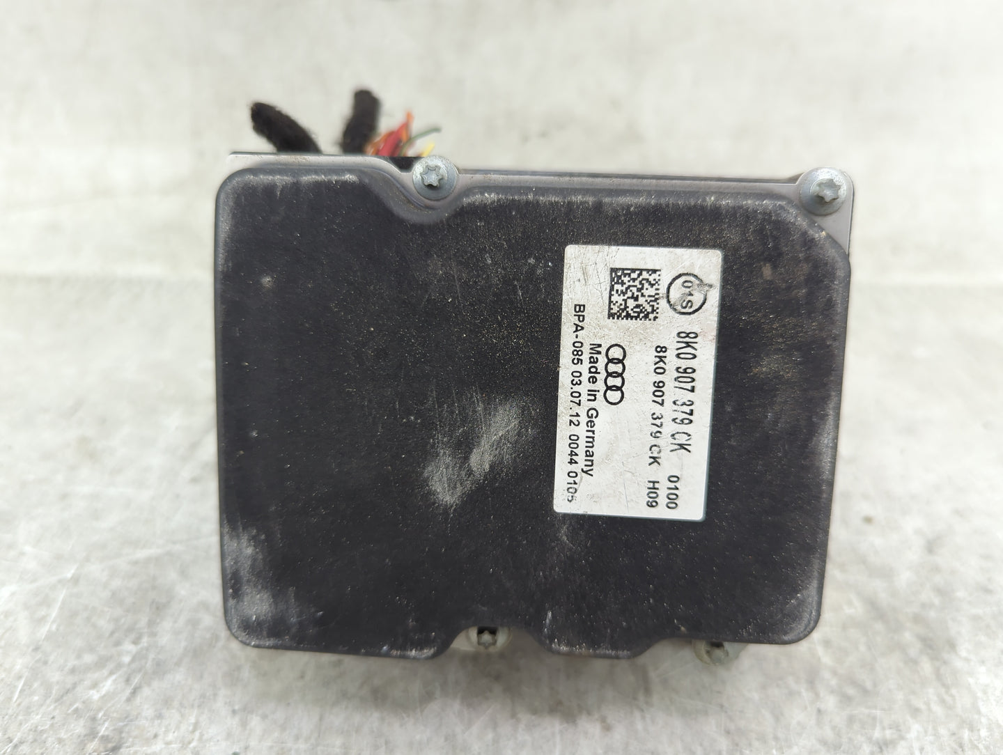 2013 Audi A4 ABS Pump Control Module Replacement P/N:8K0907379CK 8K0614517GM, 0265239345, 0265952061 Fits OEM Used Auto Part
