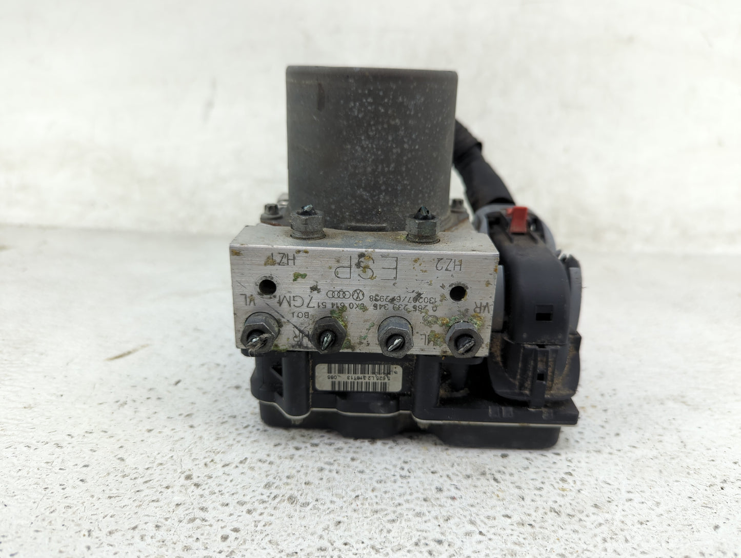 2013 Audi A4 ABS Pump Control Module Replacement P/N:0265239345 8K0614517GM, 0265952061 Fits OEM Used Auto Parts - Oemusedau
